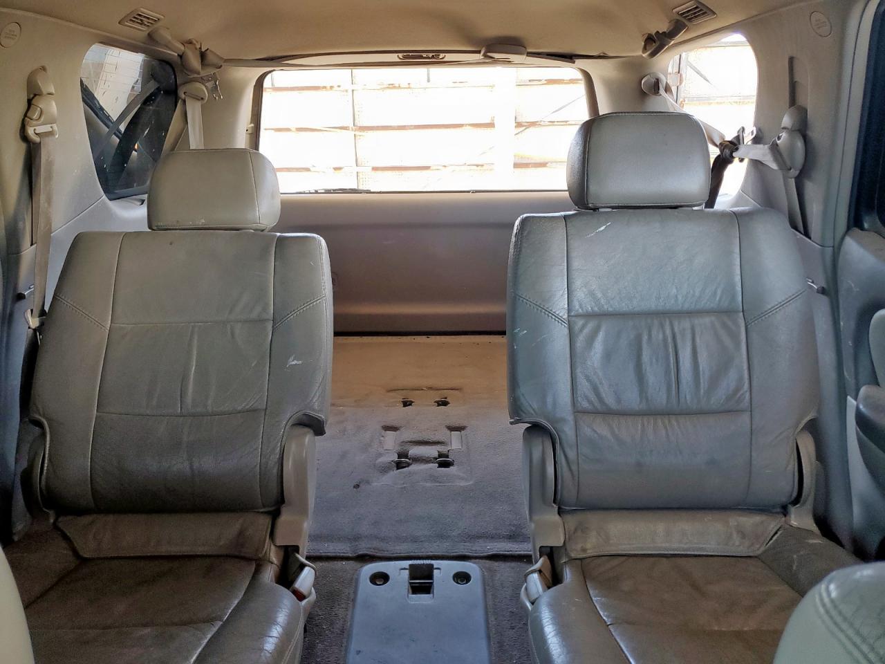 2005 Toyota Sequoia Limited Beige vin: 5TDZT38A45S258796