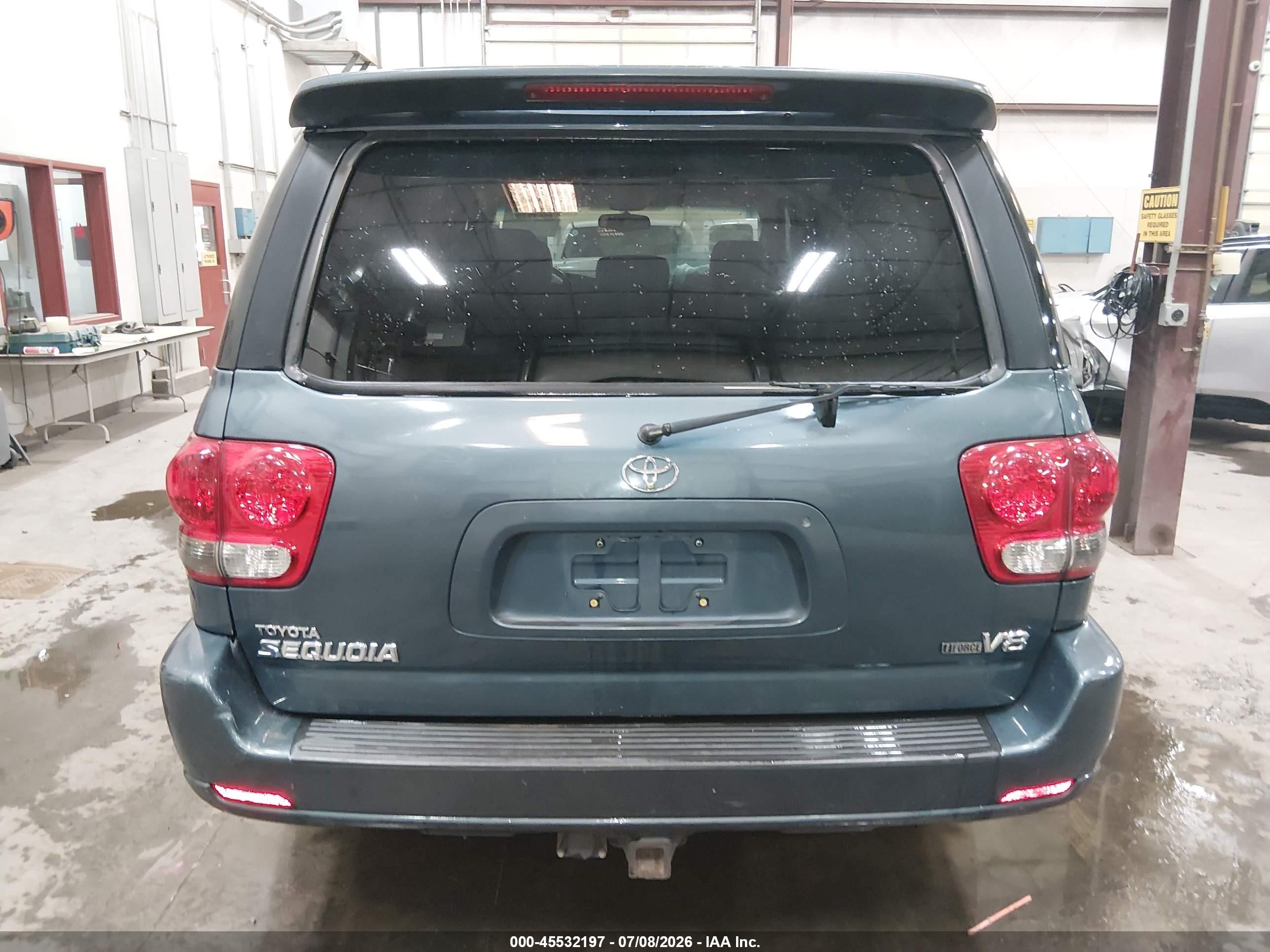 2006 Toyota Sequoia Limited V8 Blue vin: 5TDZT38A66S281661