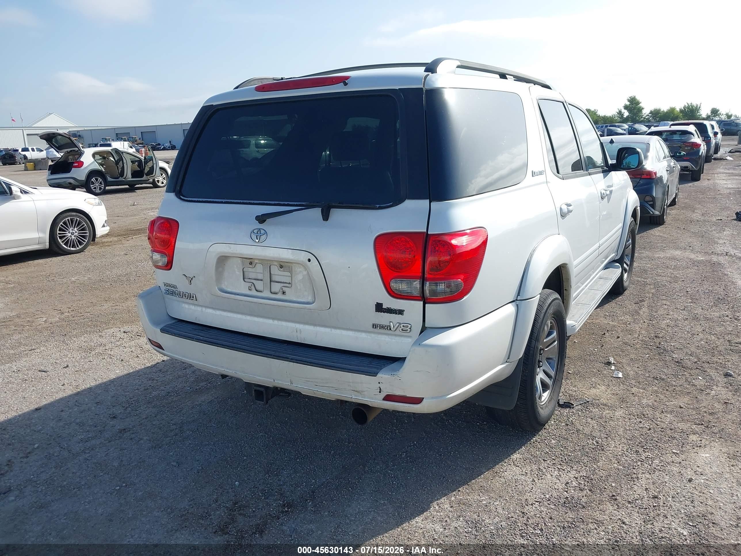 2005 Toyota Sequoia Limited V8 White vin: 5TDZT38A75S262762