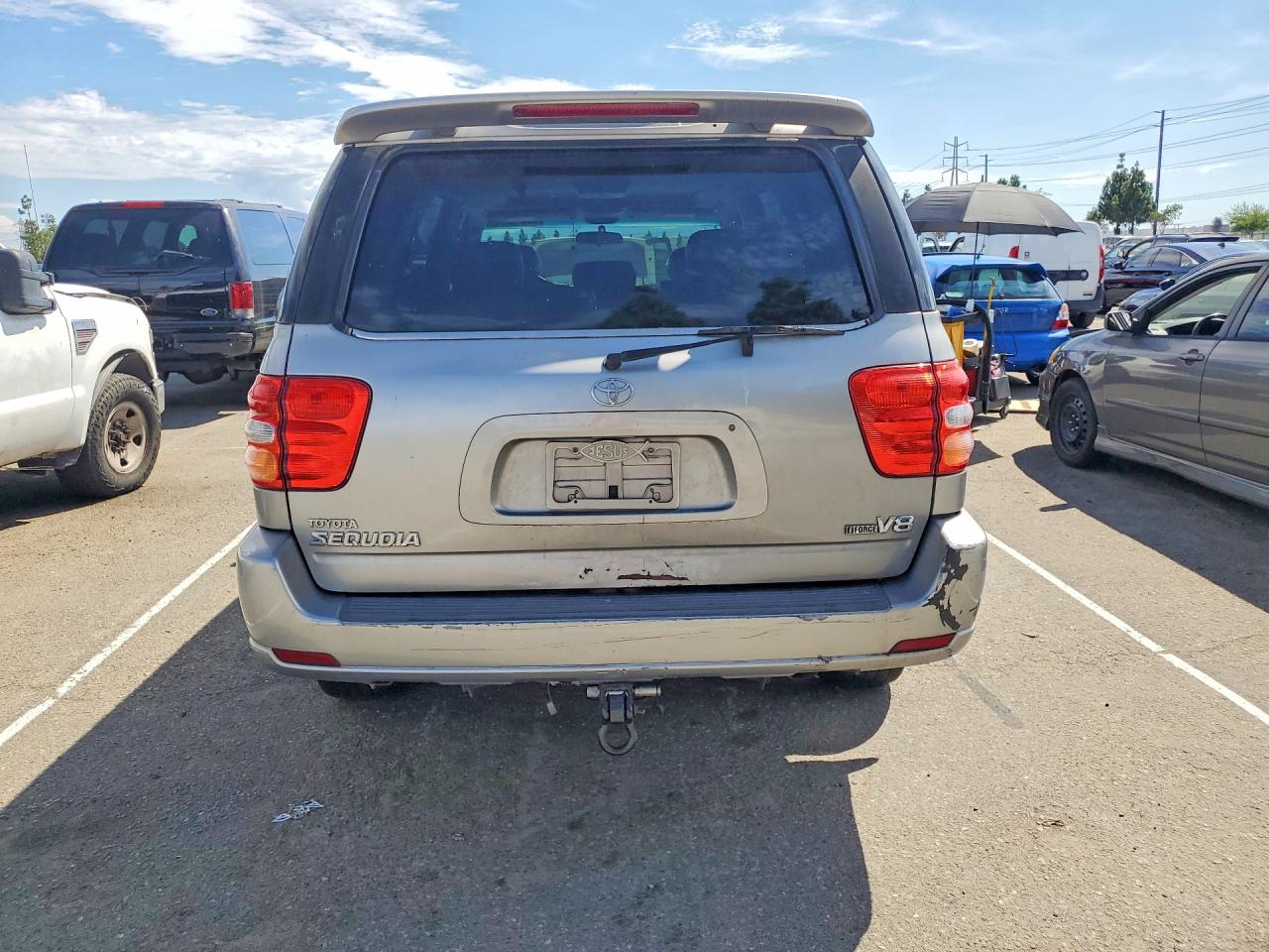 2002 Toyota Sequoia Limited Silver vin: 5TDZT38A82S073355