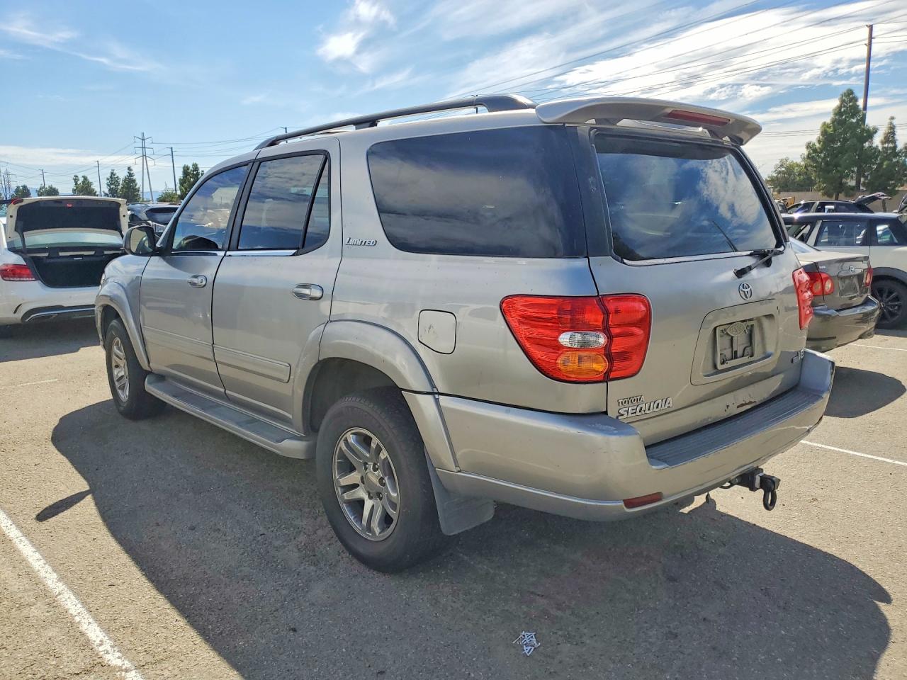 2002 Toyota Sequoia Limited Silver vin: 5TDZT38A82S073355