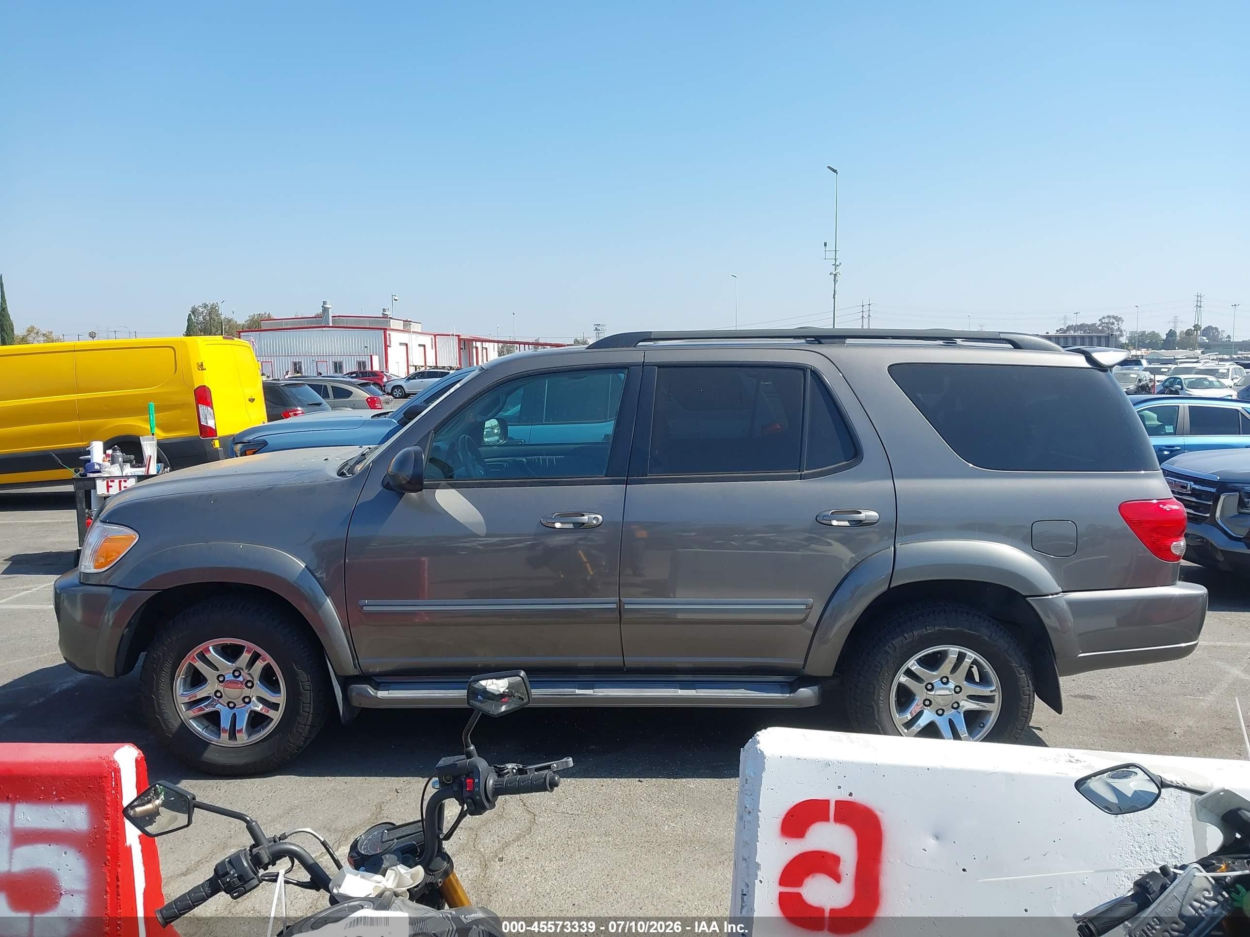 2006 Toyota Sequoia Limited V8 Gray vin: 5TDZT38A86S280320