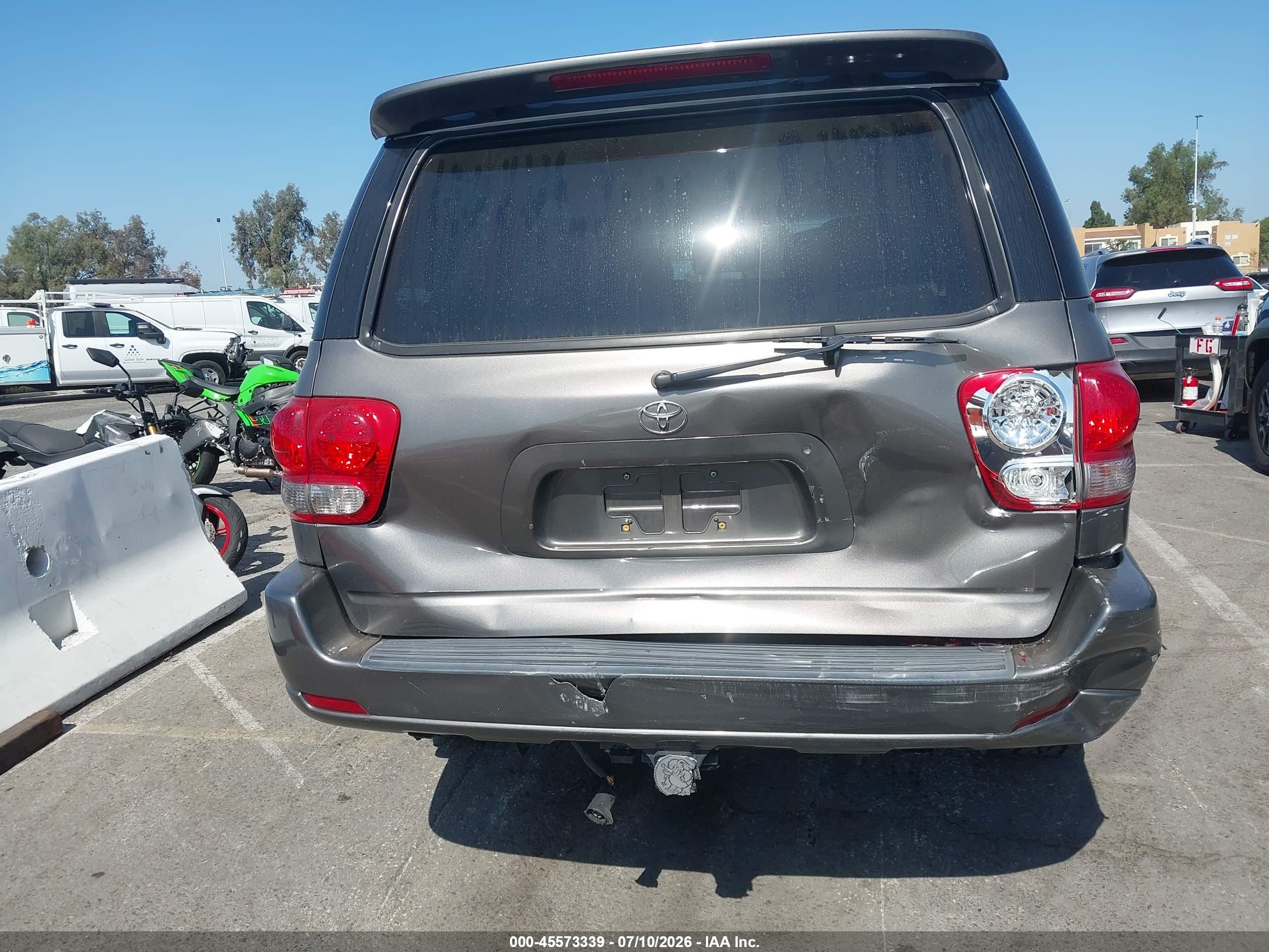 2006 Toyota Sequoia Limited V8 Gray vin: 5TDZT38A86S280320