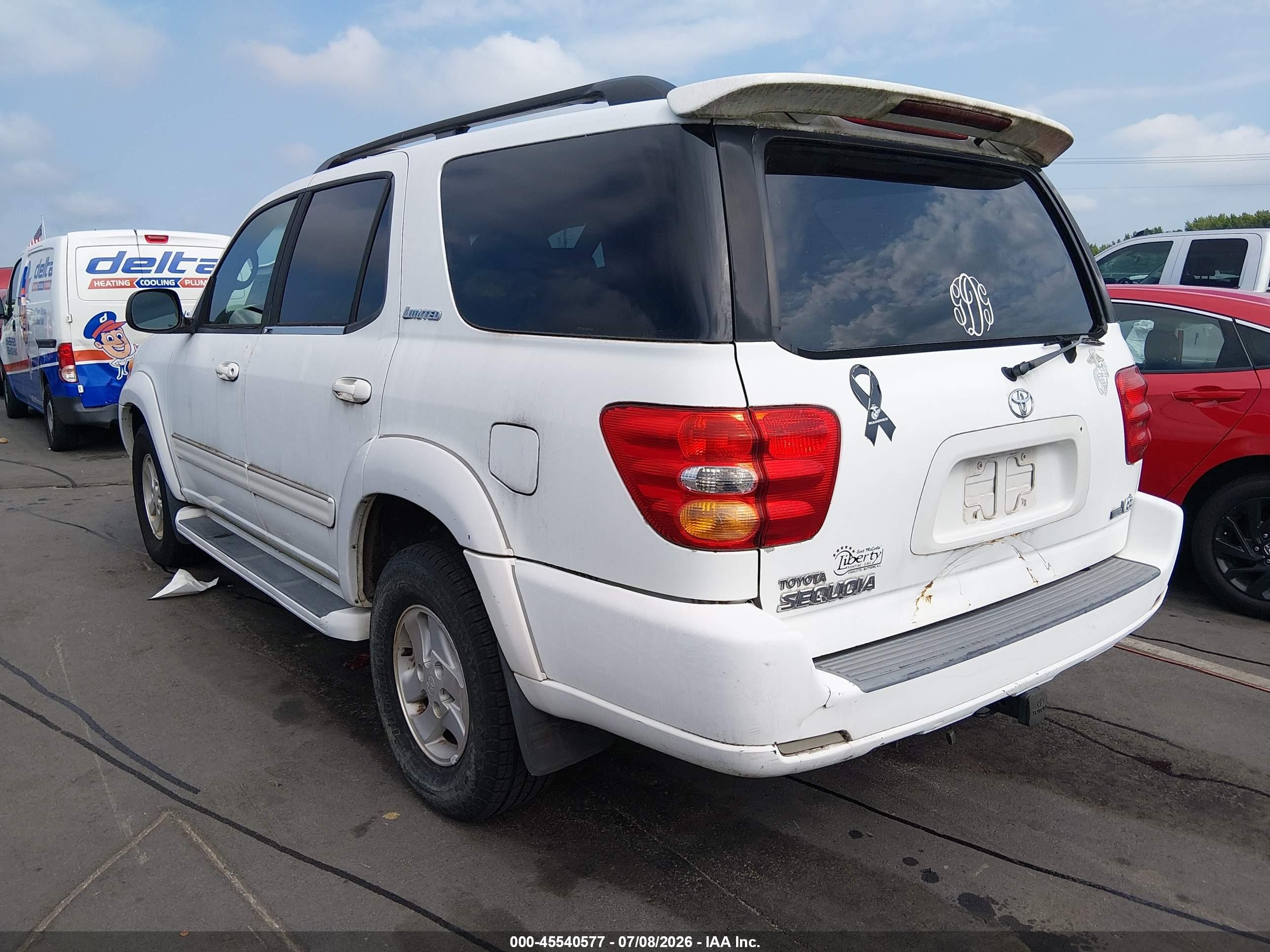 2002 Toyota Sequoia Limited V8 White vin: 5TDZT38AX2S087337