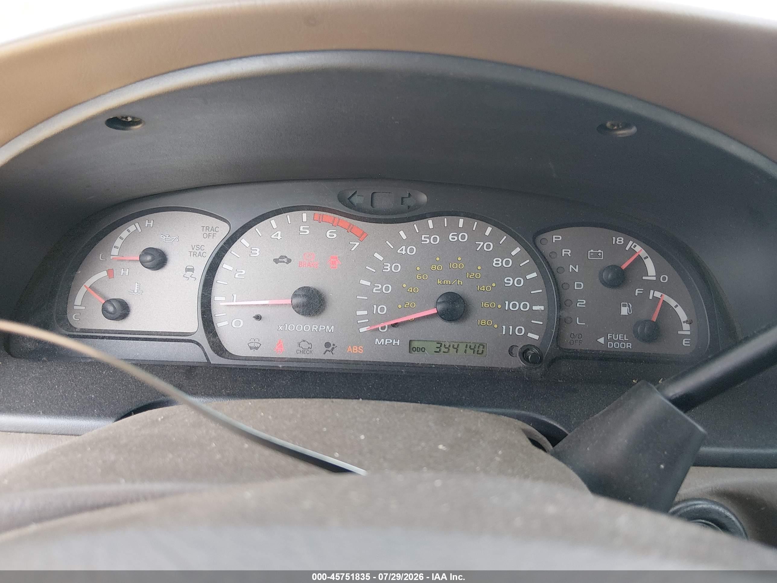 2004 Toyota Sequoia Limited V8 Белый vin: 5TDZT38AX4S233545