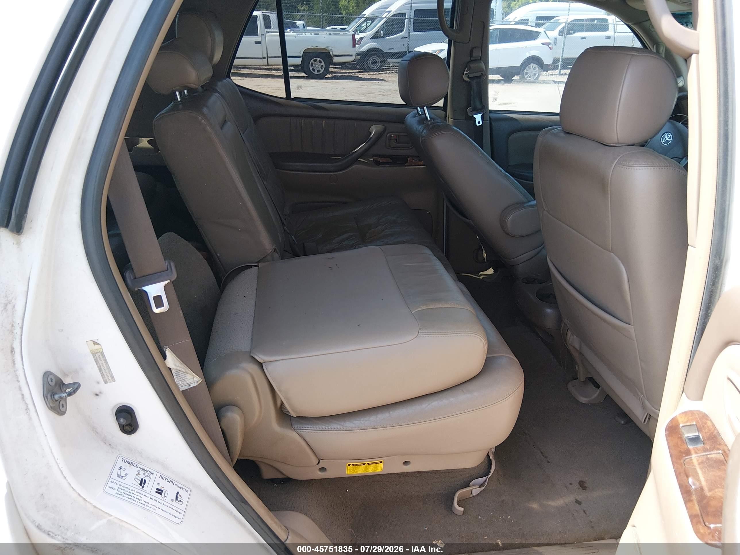 2004 Toyota Sequoia Limited V8 Белый vin: 5TDZT38AX4S233545