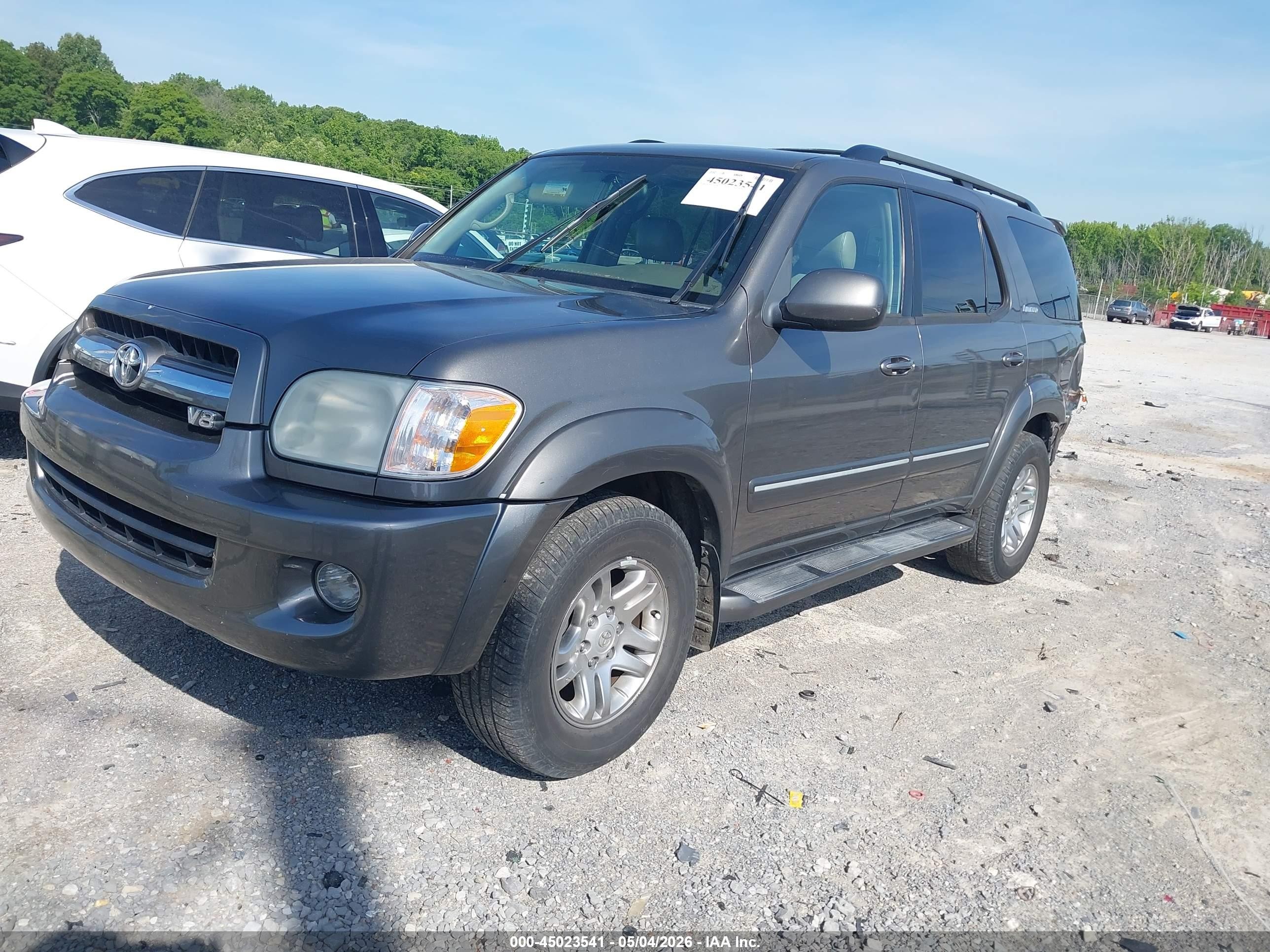 2005 Toyota Sequoia Limited V8 Серый vin: 5TDZT38AX5S259063