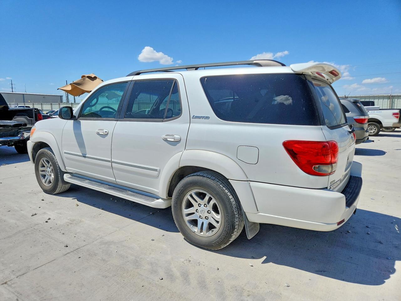 2007 Toyota Sequoia Limited White vin: 5TDZT38AX7S285388