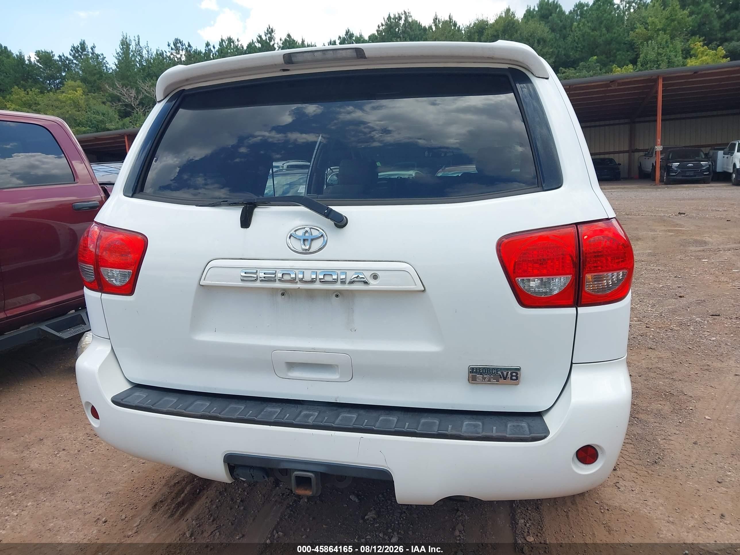 2011 Toyota Sequoia Sr5 5.7l V8 Белый vin: 5TDZY5G10BS033317