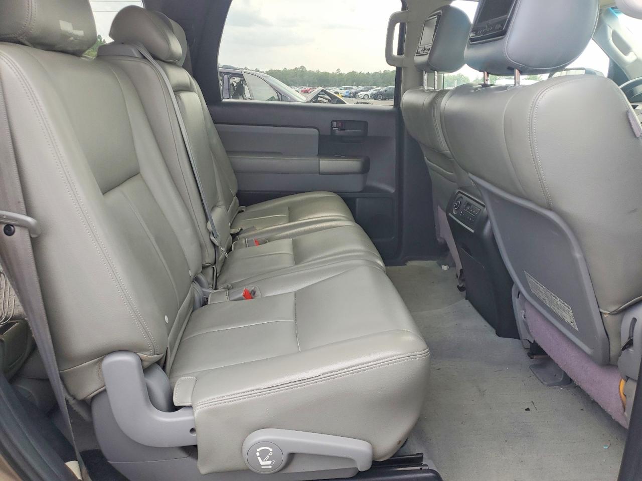 2011 Toyota Sequoia Sr5 Tan vin: 5TDZY5G13BS034512