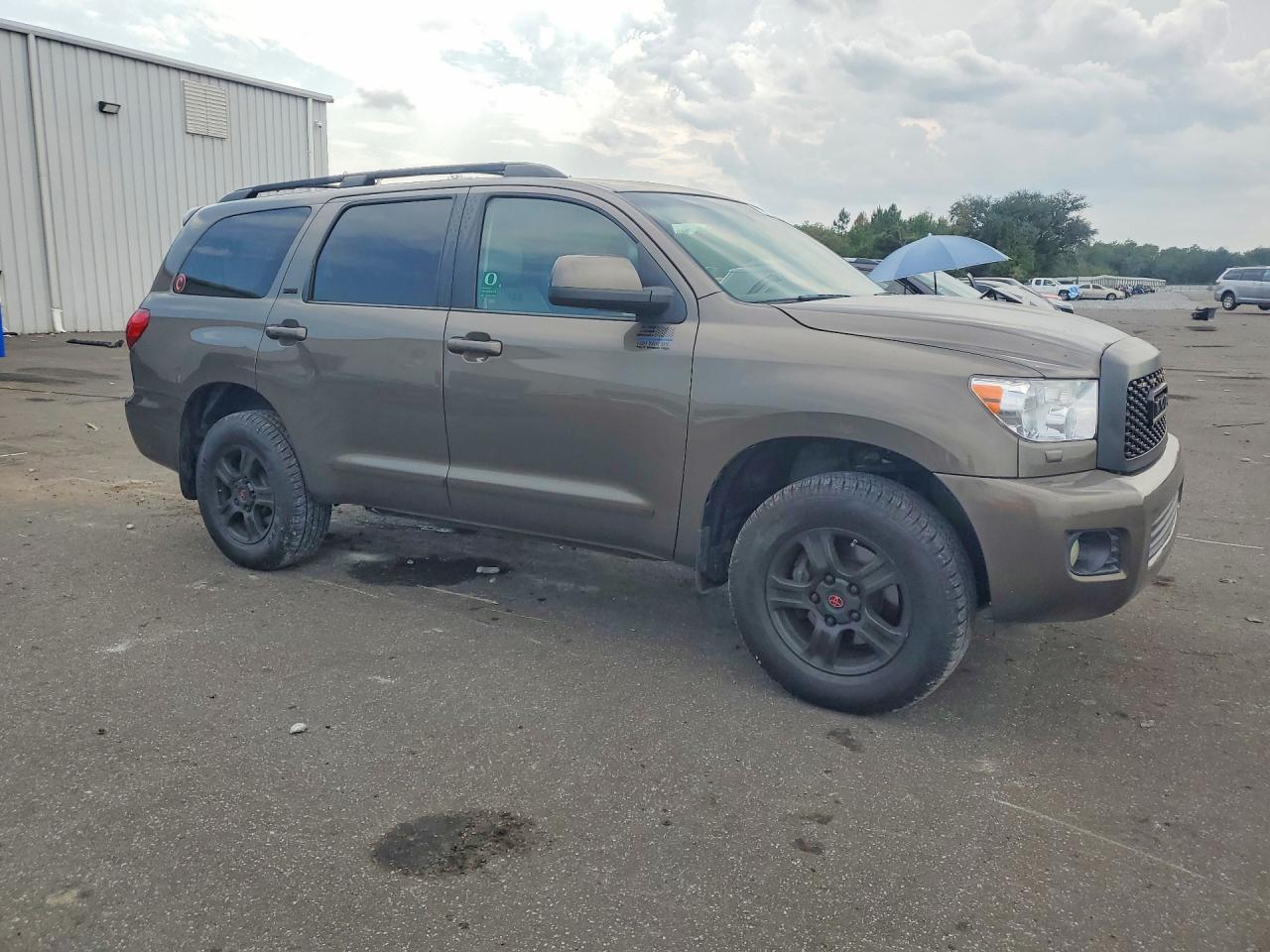 2011 Toyota Sequoia Sr5 Tan vin: 5TDZY5G13BS034512