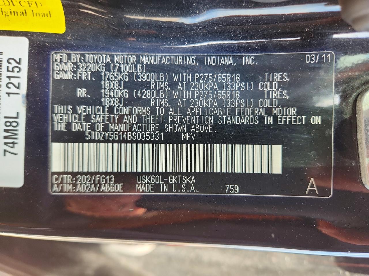 2011 Toyota Sequoia Sr5 Black vin: 5TDZY5G14BS035331
