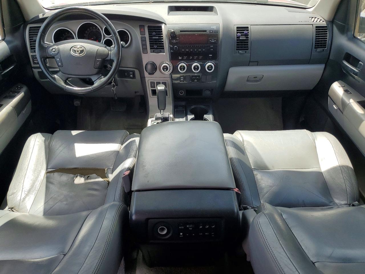 2011 Toyota Sequoia Sr5 Maroon vin: 5TDZY5G16BS032172