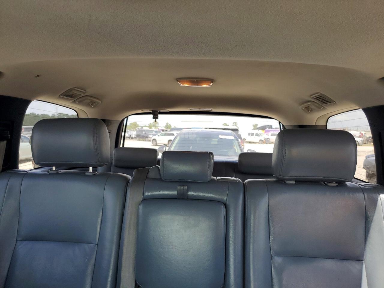 2011 Toyota Sequoia Sr5 Maroon vin: 5TDZY5G16BS032172