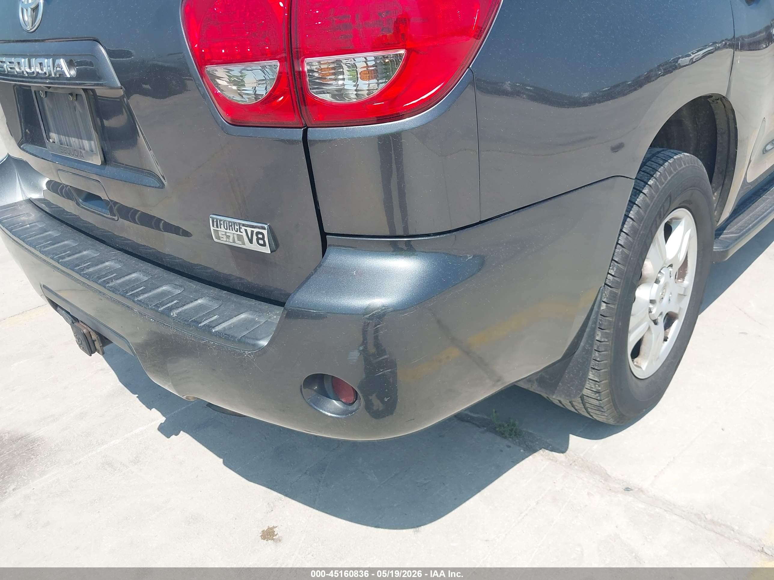 2015 Toyota Sequoia Sr5 5.7l V8 Gray vin: 5TDZY5G17FS059550