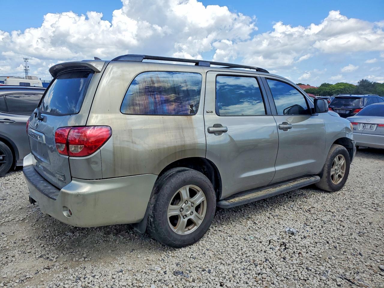 2011 Toyota Sequoia Sr5 Серебряный vin: 5TDZY5G18BS034800