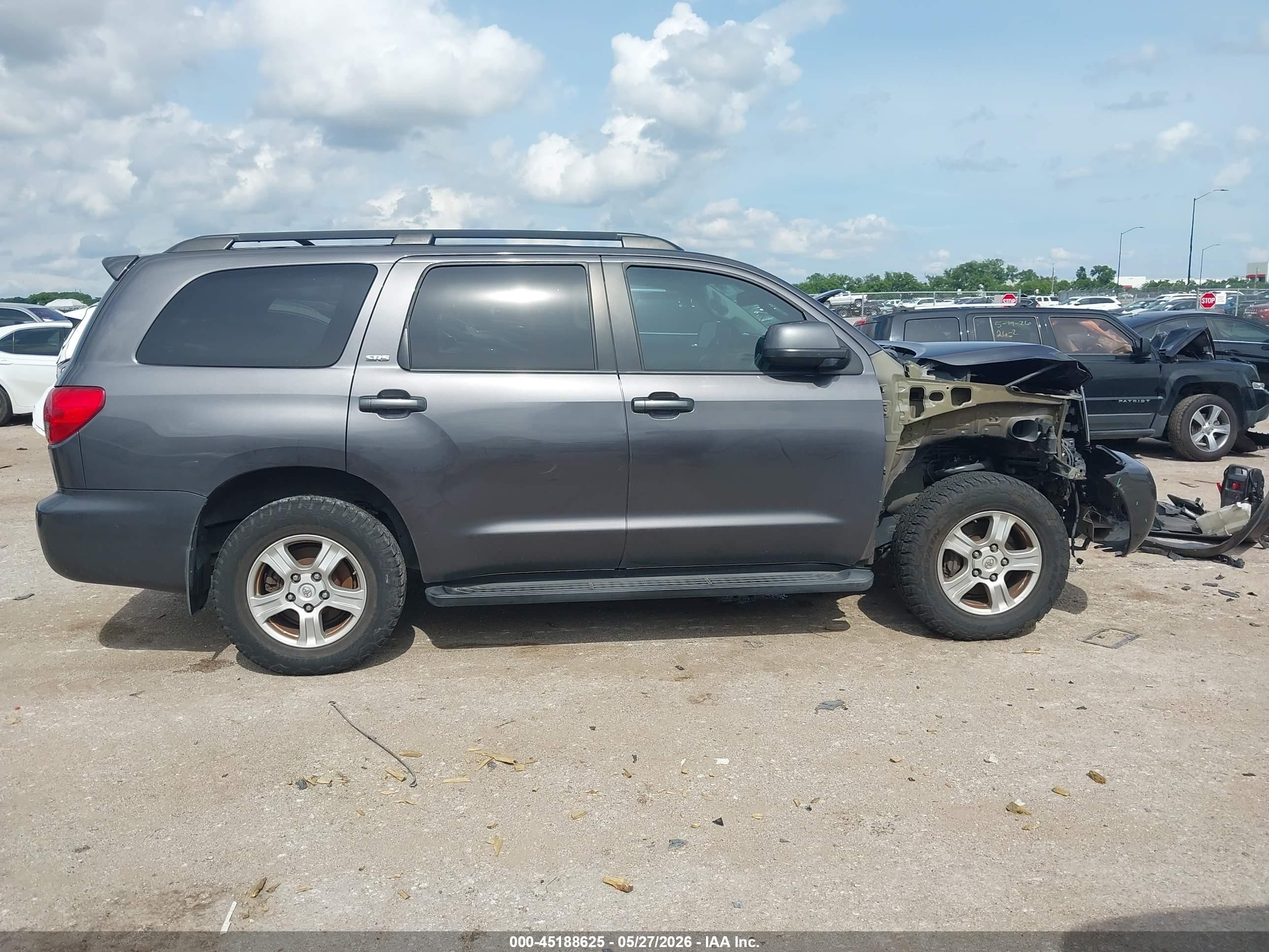 2015 Toyota Sequoia Sr5 5.7l V8 Gray vin: 5TDZY5G18FS056950