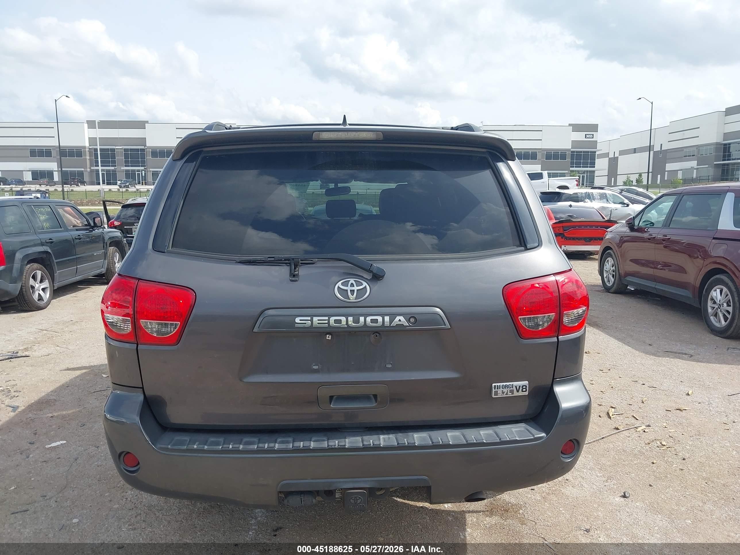 2015 Toyota Sequoia Sr5 5.7l V8 Gray vin: 5TDZY5G18FS056950