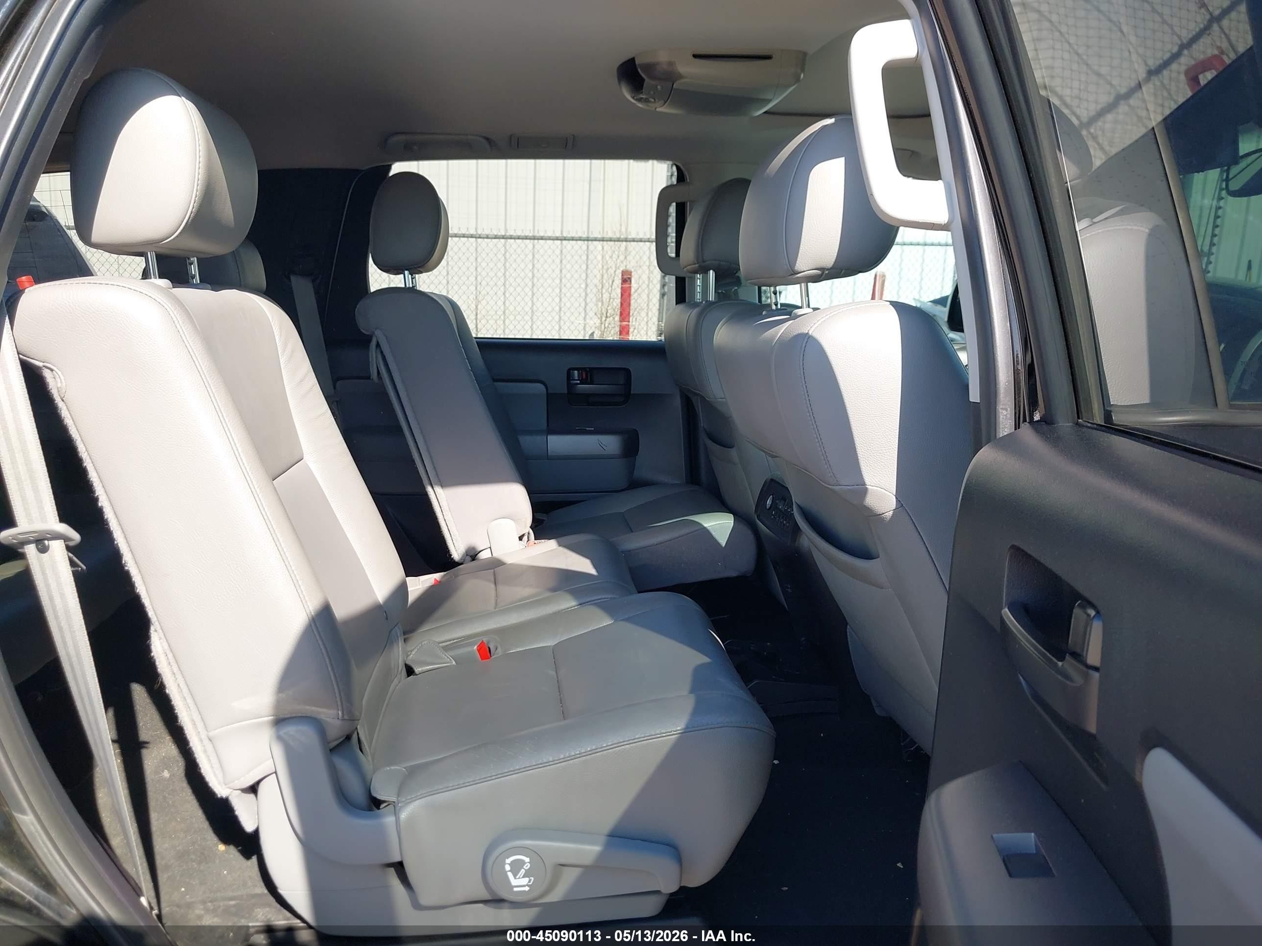 2014 Toyota Sequoia Sr5 5.7l V8 Черный vin: 5TDZY5G19ES055630