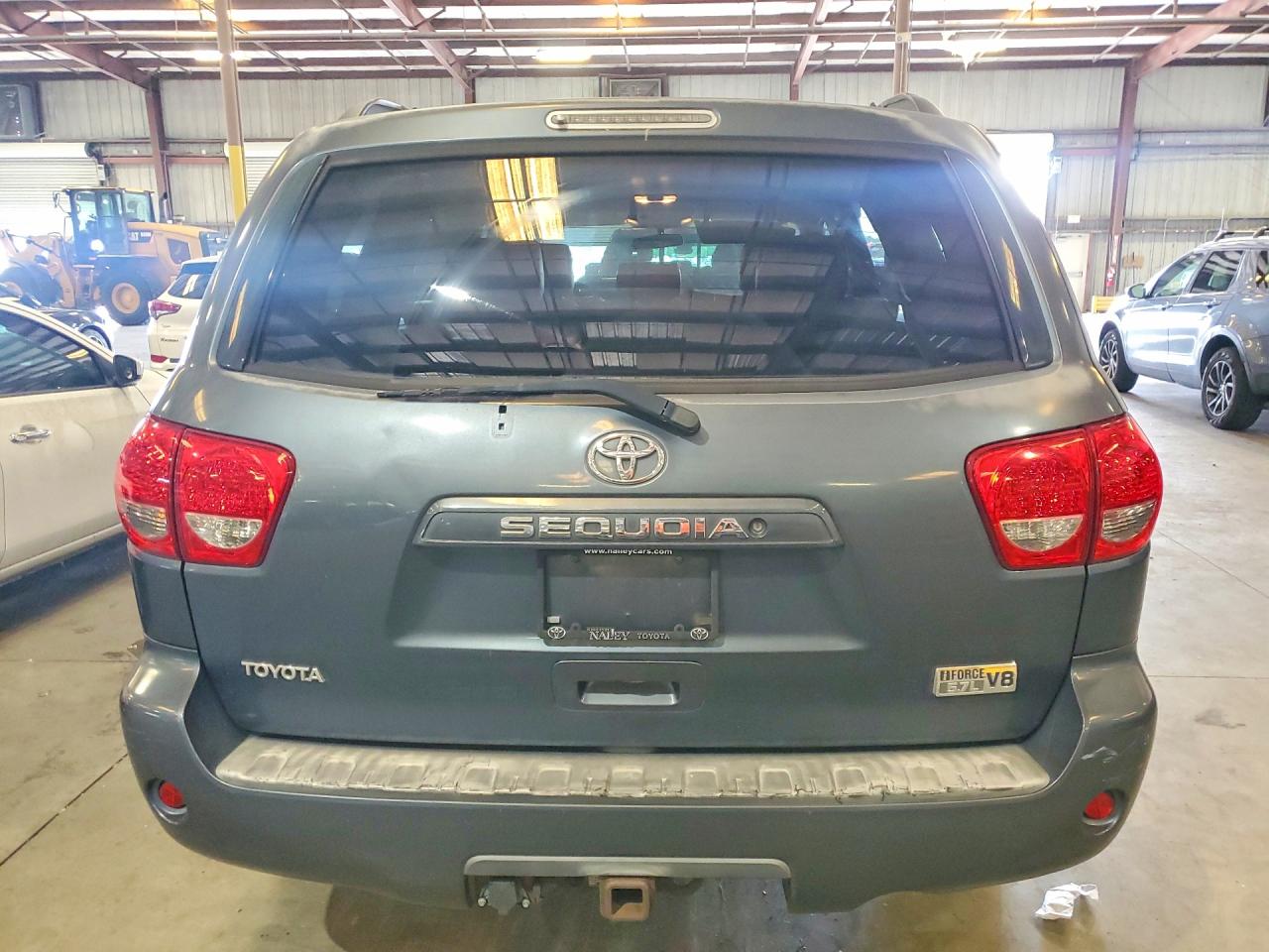 2008 Toyota Sequoia Sr5 Серый vin: 5TDZY64A08S007951