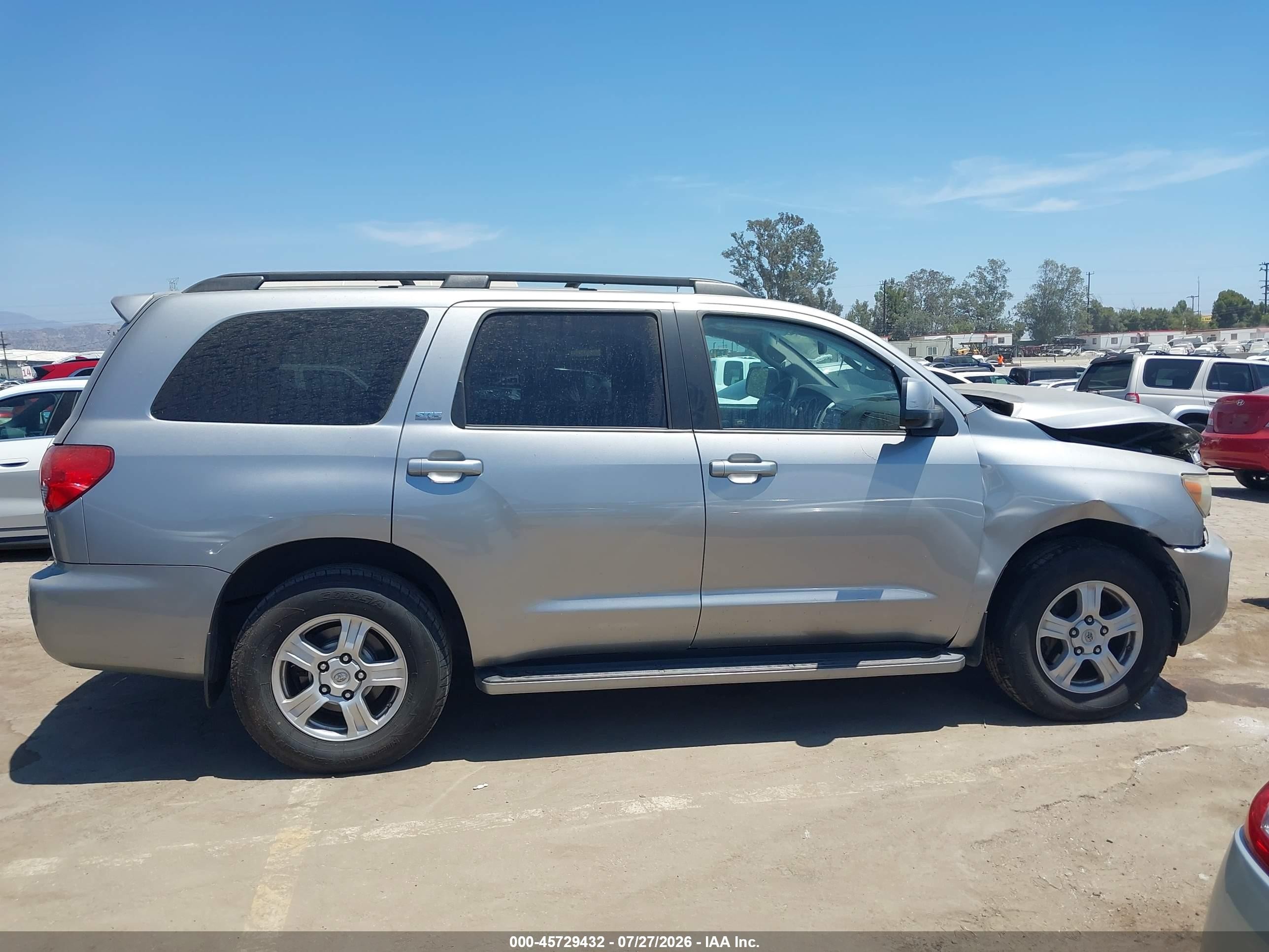 2008 Toyota Sequoia Sr5 5.7l V8 Silver vin: 5TDZY64A18S009059