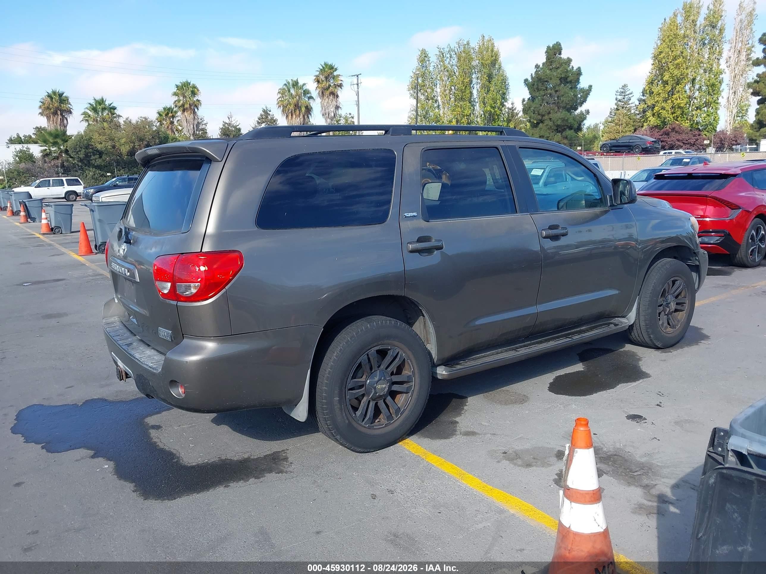 2008 Toyota Sequoia Sr5 5.7l V8 Gray vin: 5TDZY64A18S014665