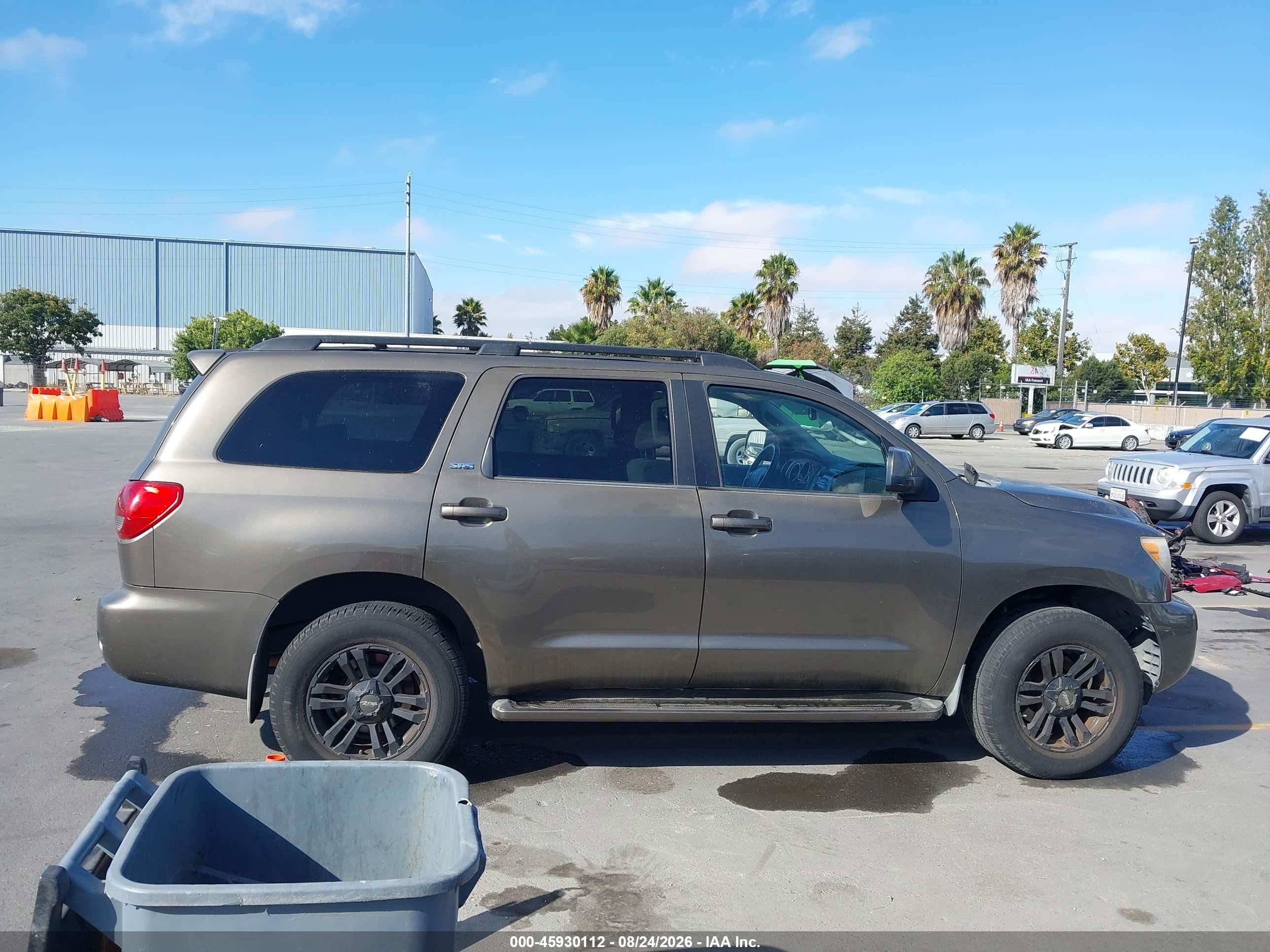 2008 Toyota Sequoia Sr5 5.7l V8 Gray vin: 5TDZY64A18S014665