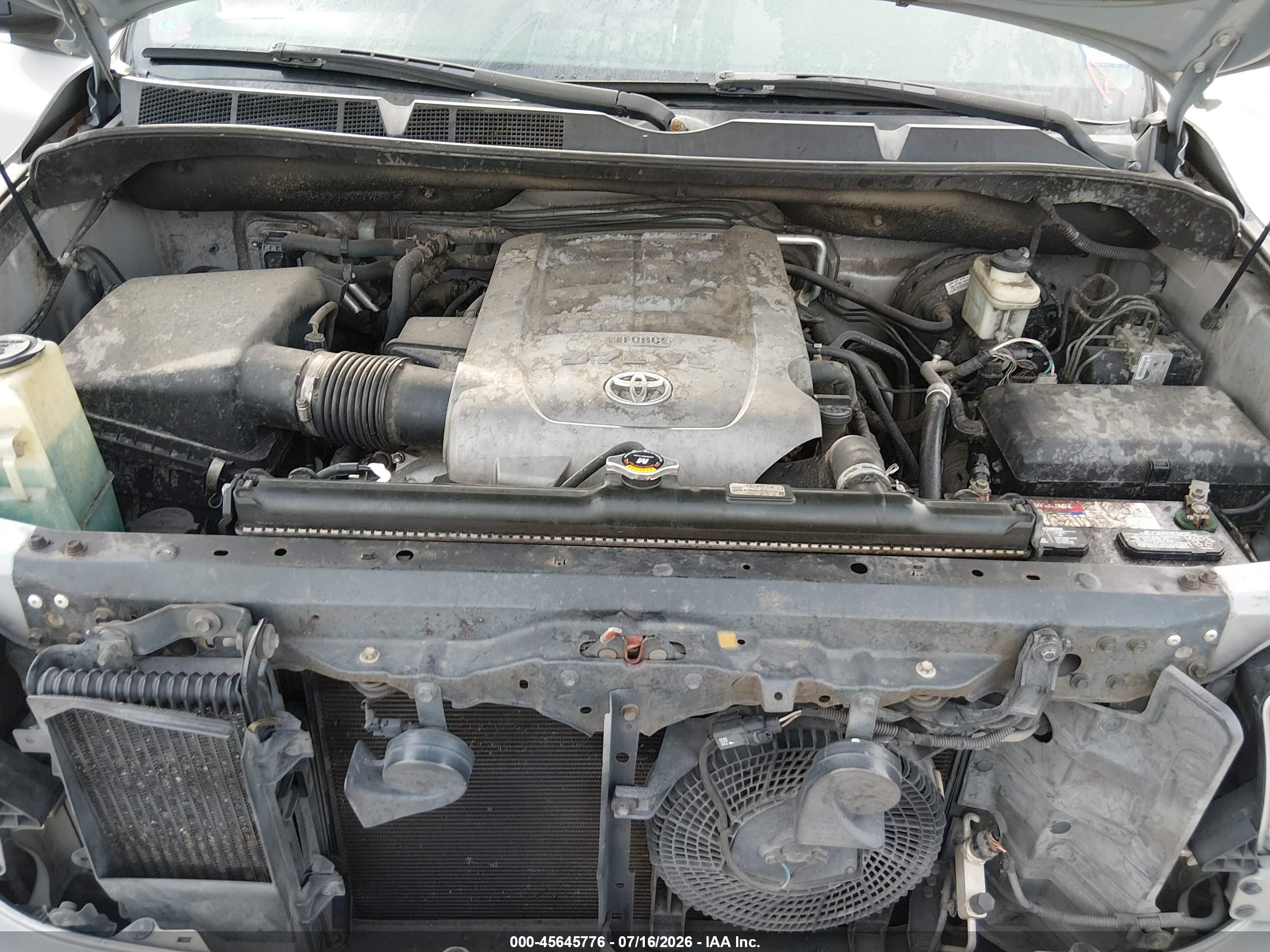 2008 Toyota Sequoia Sr5 5.7l V8 Silver vin: 5TDZY64A58S004656
