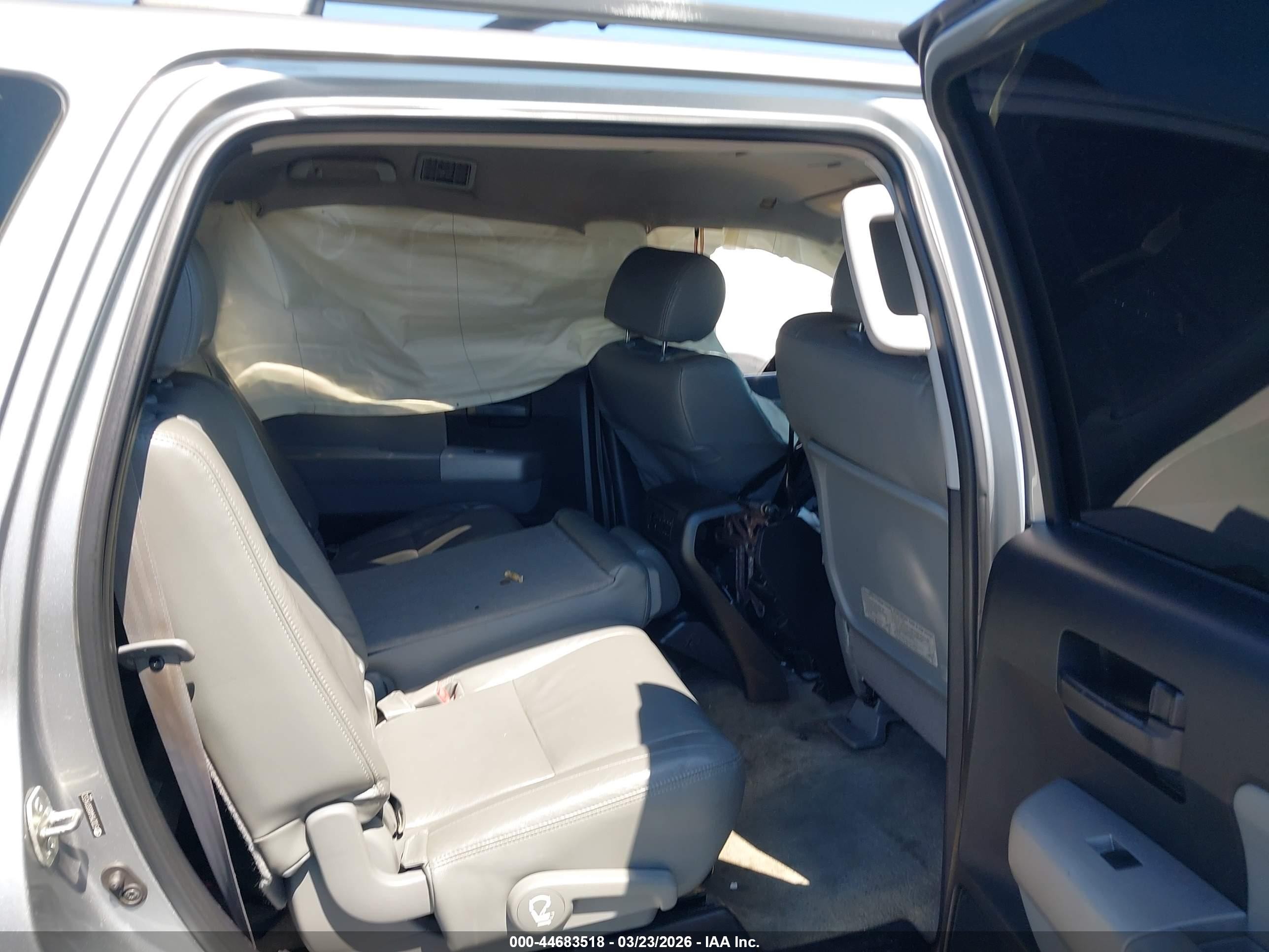 2008 Toyota Sequoia Sr5 5.7l V8 Серый vin: 5TDZY64AX8S014552