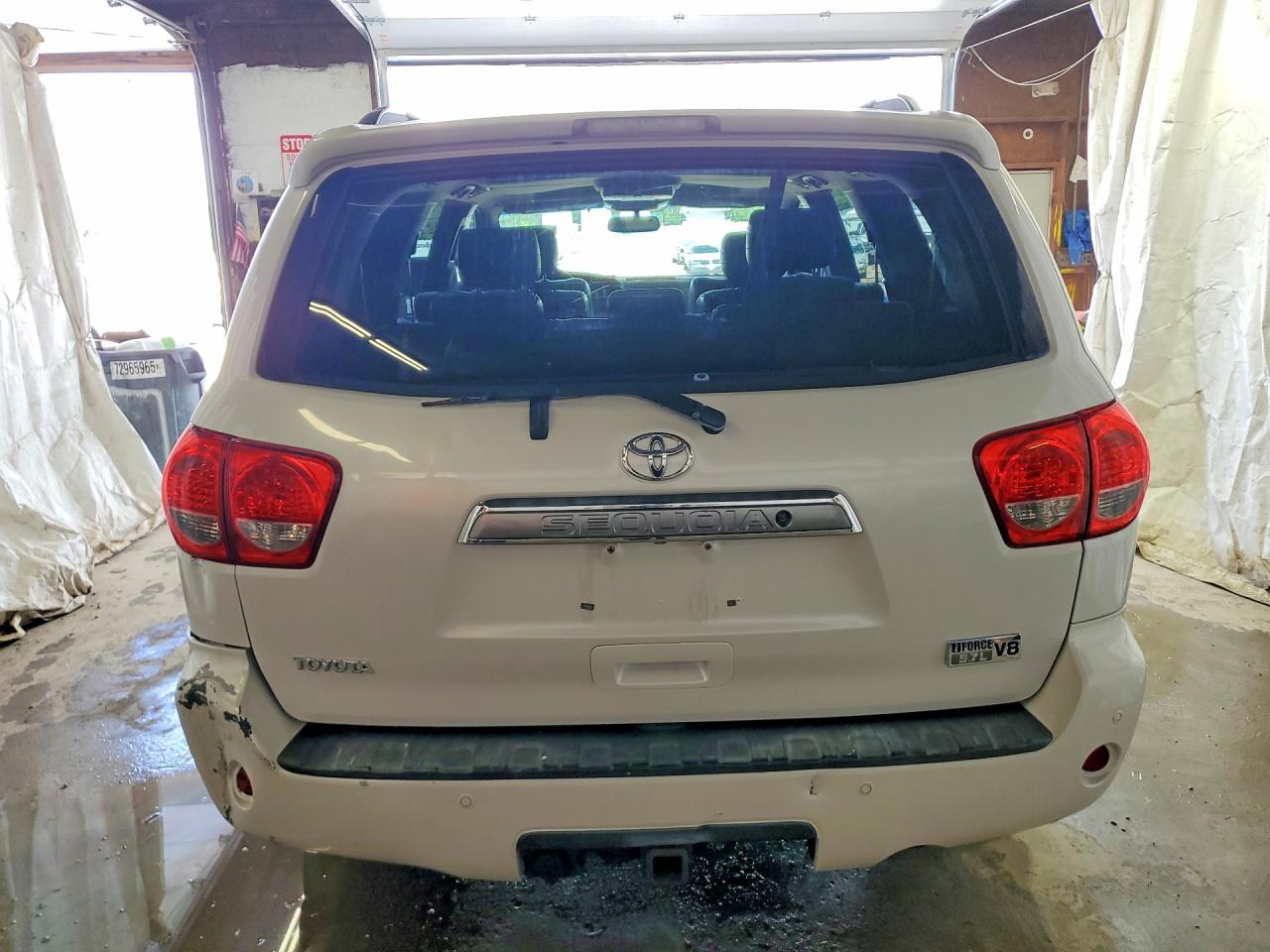 2008 Toyota Sequoia Platinum White vin: 5TDZY67A48S013439