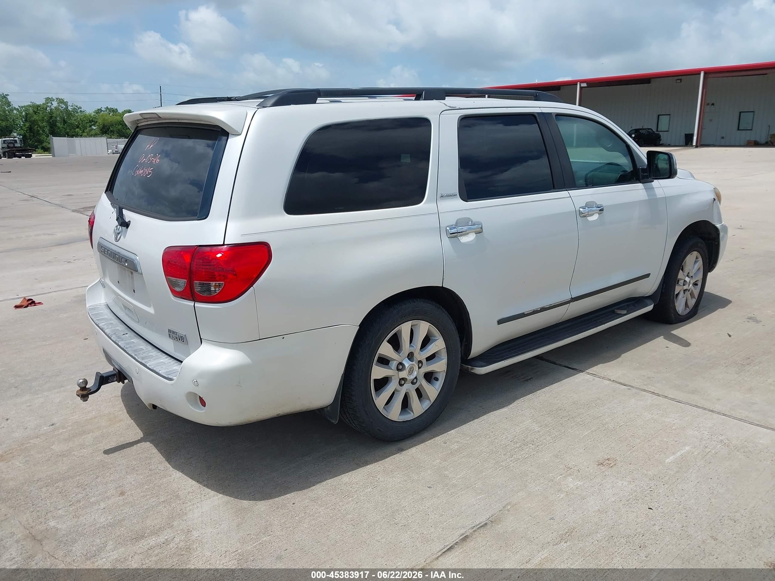 2008 Toyota Sequoia Platinum 5.7l V8 White vin: 5TDZY67AX8S002669