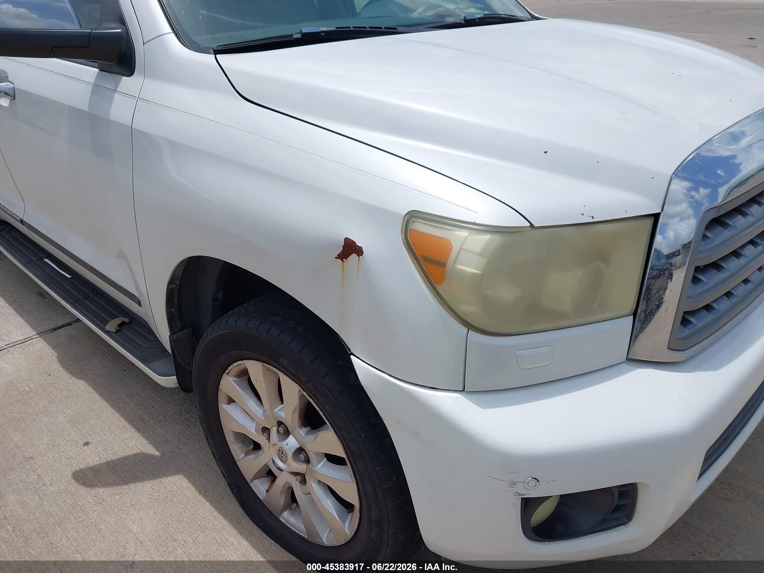 2008 Toyota Sequoia Platinum 5.7l V8 White vin: 5TDZY67AX8S002669