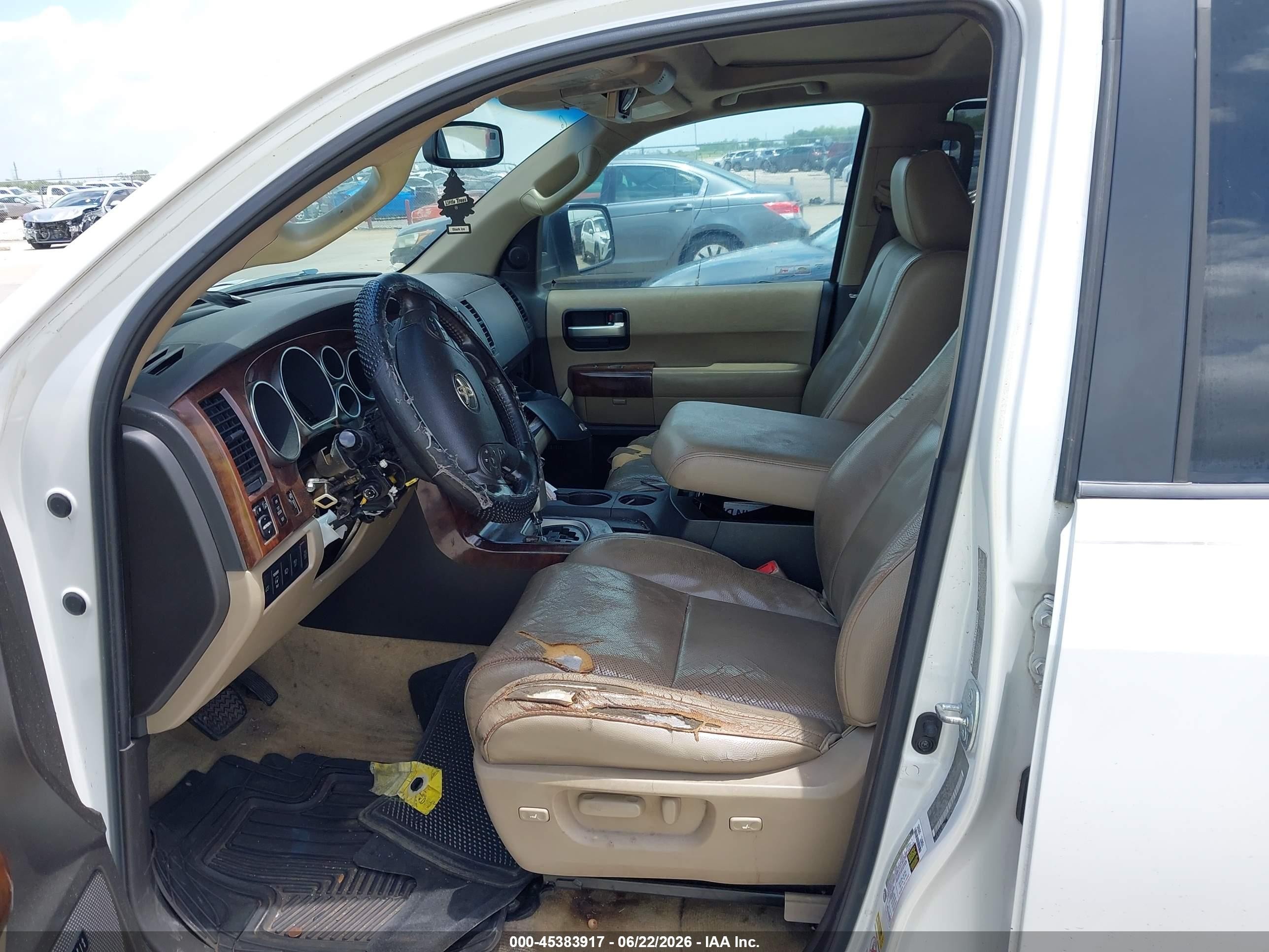 2008 Toyota Sequoia Platinum 5.7l V8 White vin: 5TDZY67AX8S002669