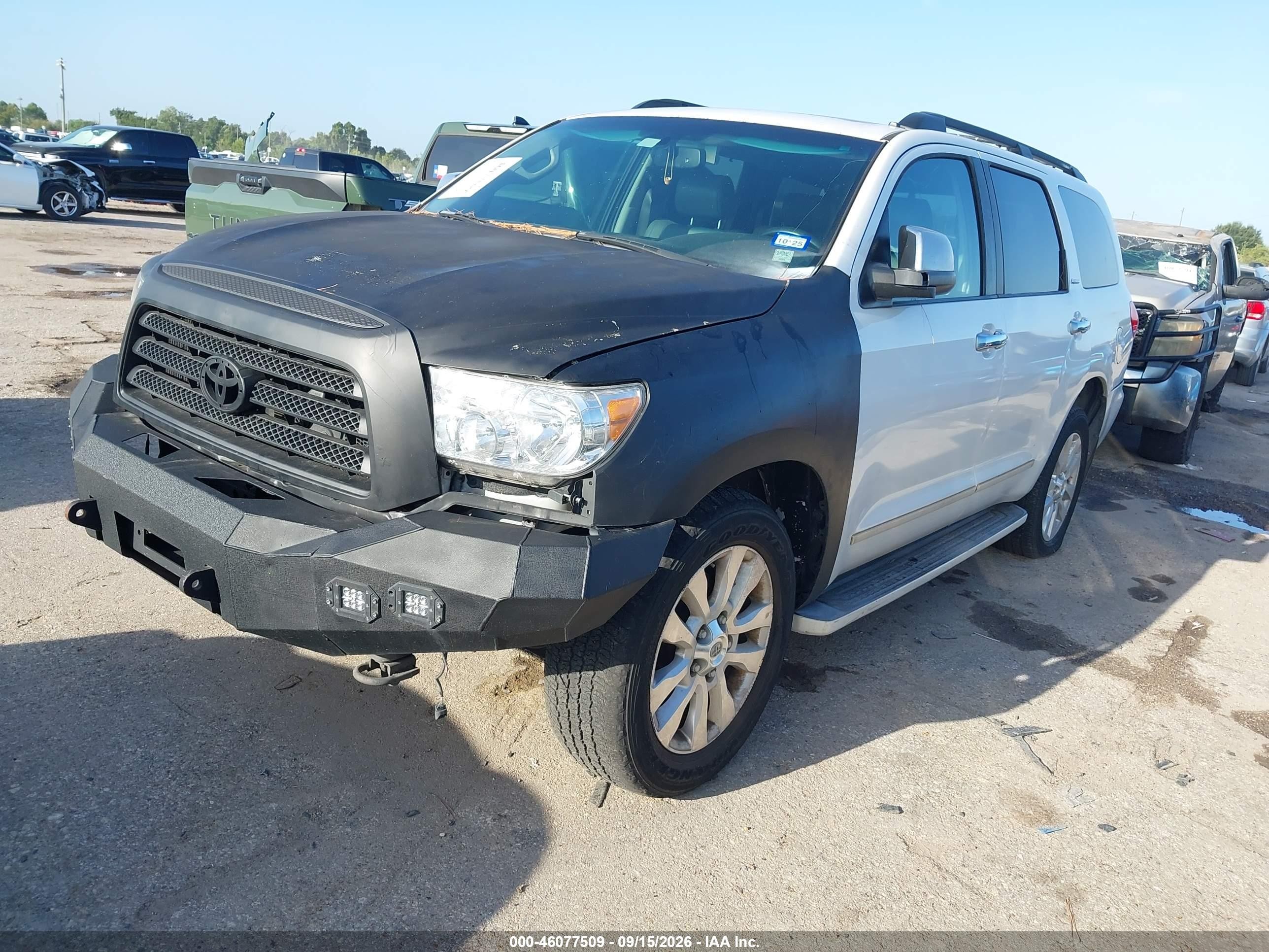 2008 Toyota Sequoia Platinum 5.7l V8 White vin: 5TDZY67AX8S014353