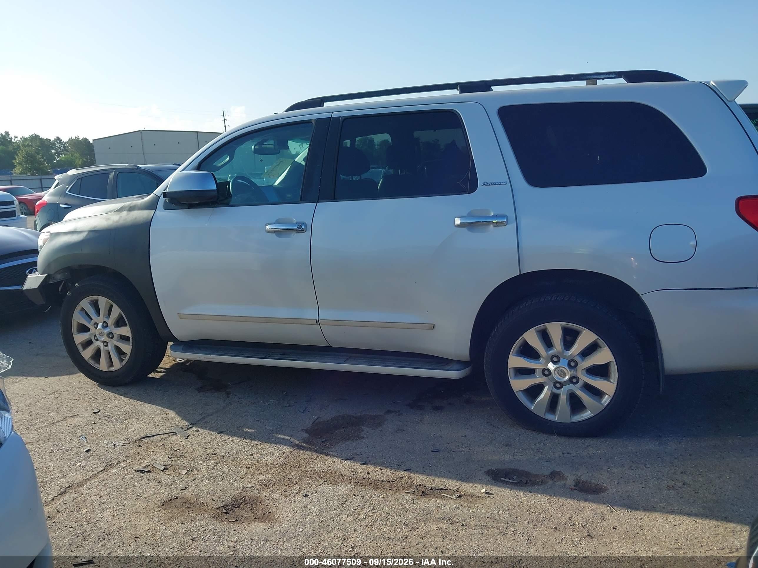2008 Toyota Sequoia Platinum 5.7l V8 White vin: 5TDZY67AX8S014353