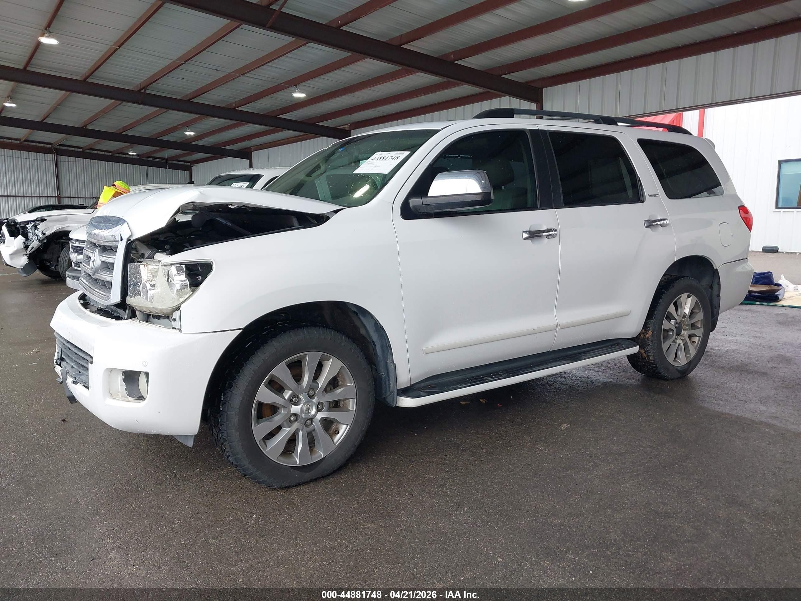 2008 Toyota Sequoia Limited 5.7l V8 Белый vin: 5TDZY68A48S004626