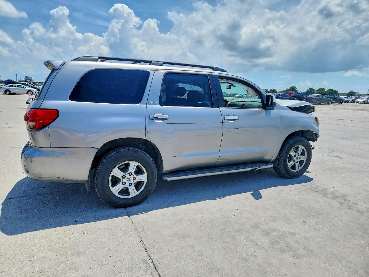 2008 Toyota Sequoia Limited Silver vin: 5TDZY68A88S007786