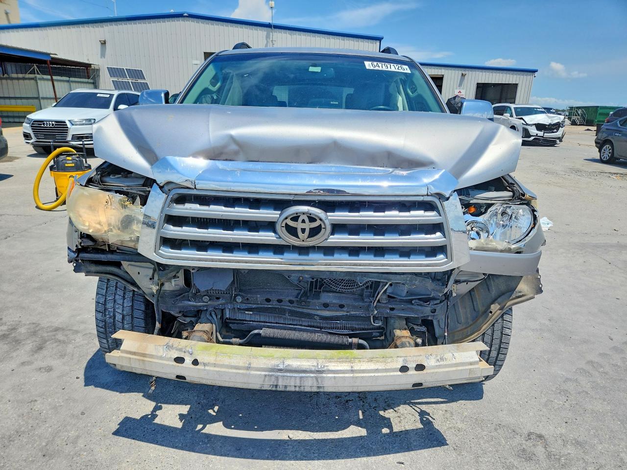 2008 Toyota Sequoia Limited Silver vin: 5TDZY68A88S007786