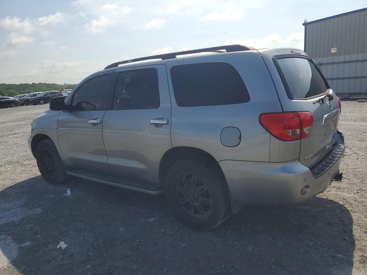 2008 Toyota Sequoia Limited Серебряный vin: 5TDZY68A98S008204