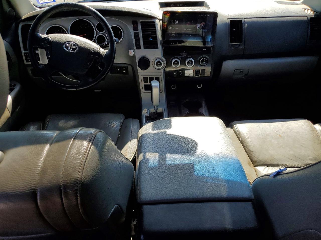 2008 Toyota Sequoia White vin: 5TDZY68AX8S005389