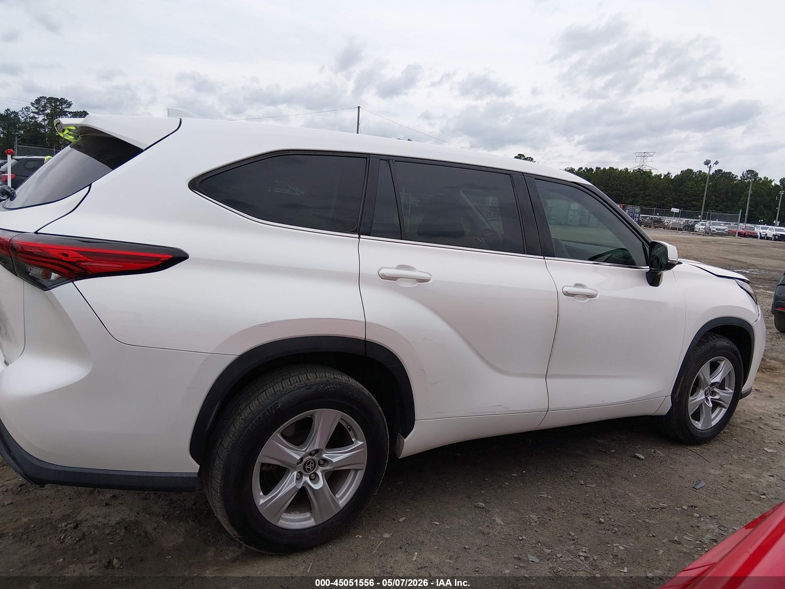 2020 Toyota Highlander Le Белый vin: 5TDZZRAH6LS023659