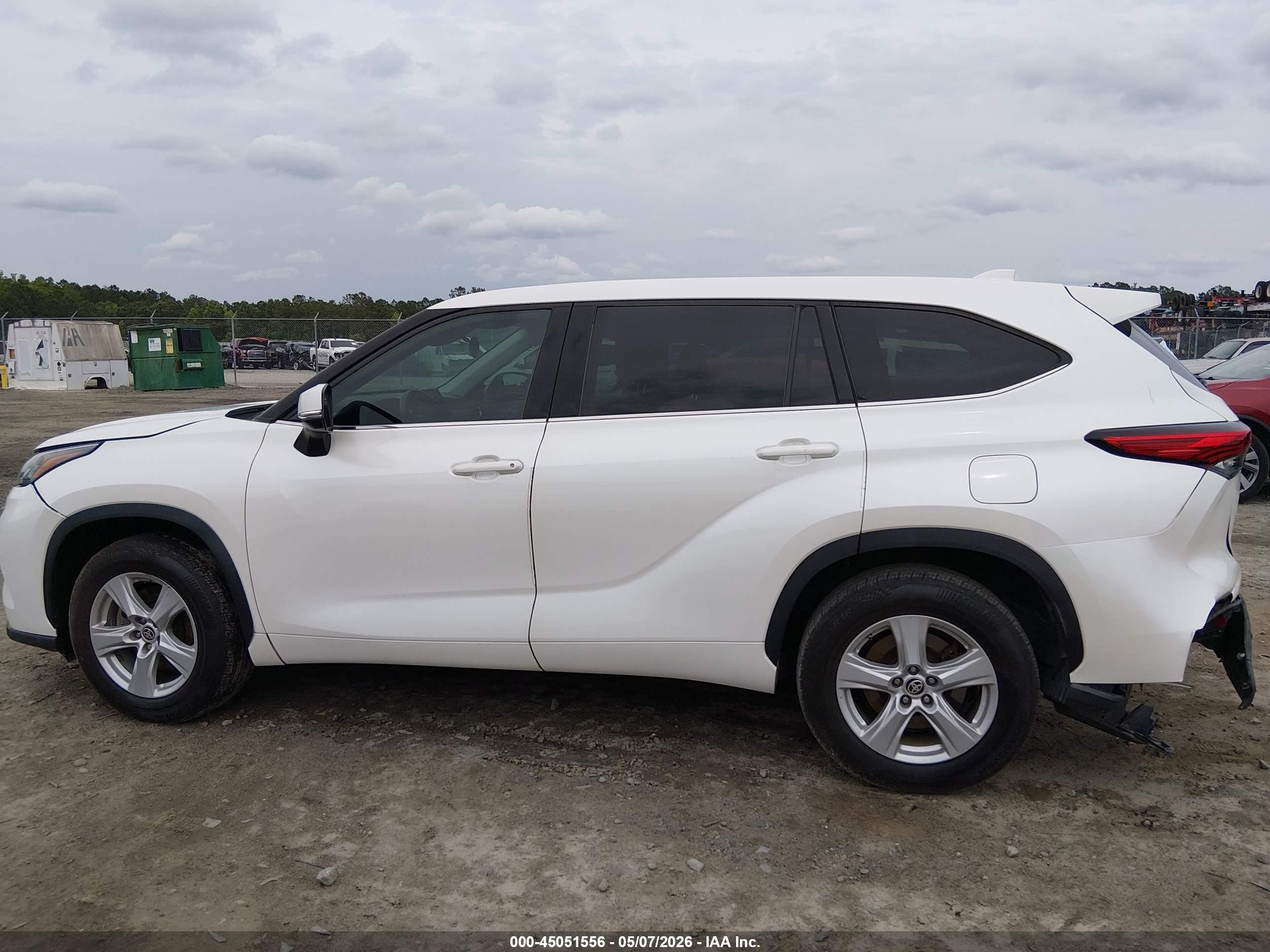 2020 Toyota Highlander Le Белый vin: 5TDZZRAH6LS023659