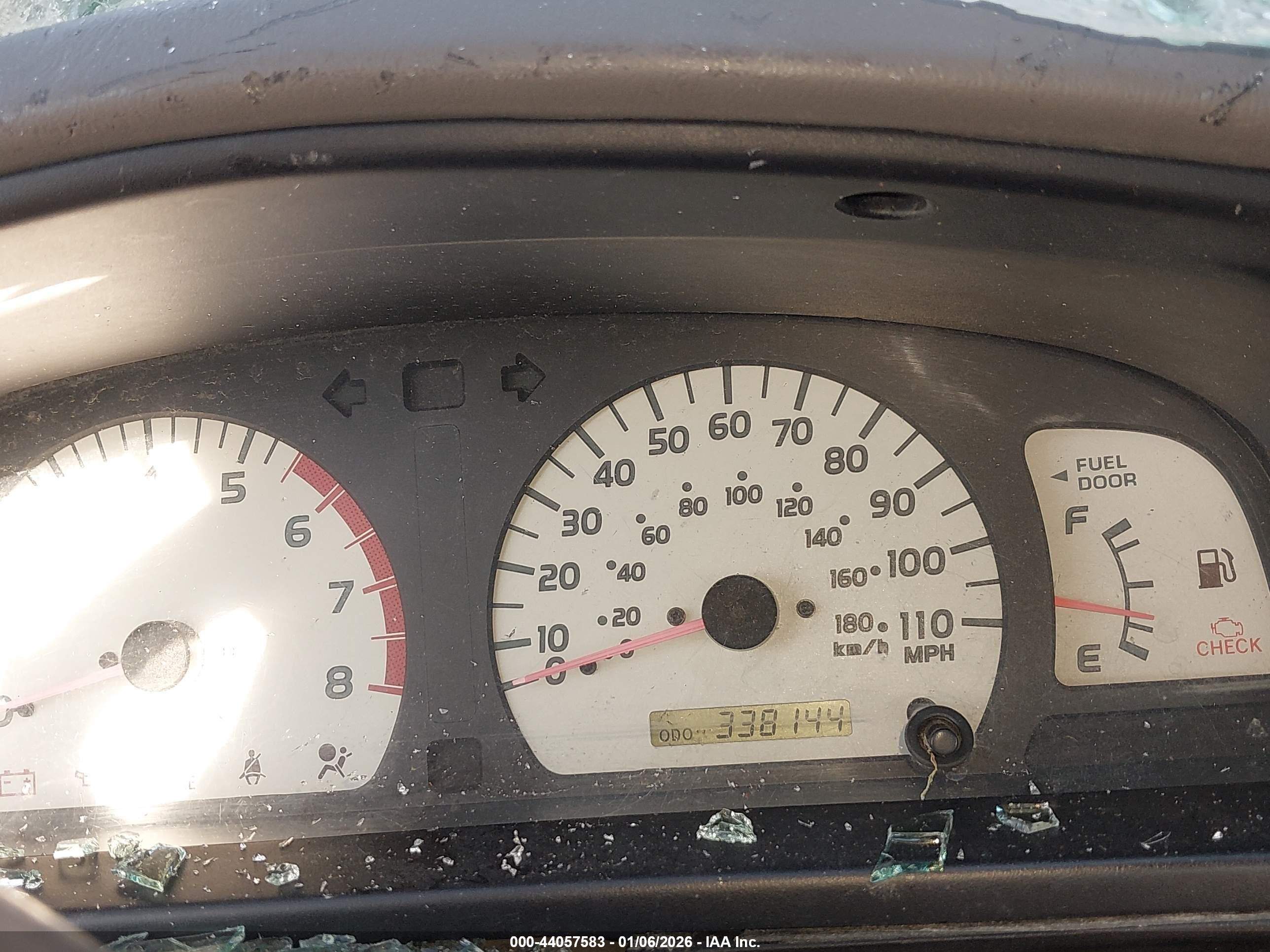 2002 Toyota Tacoma Prerunner Silver vin: 5TEGM92N32Z048403