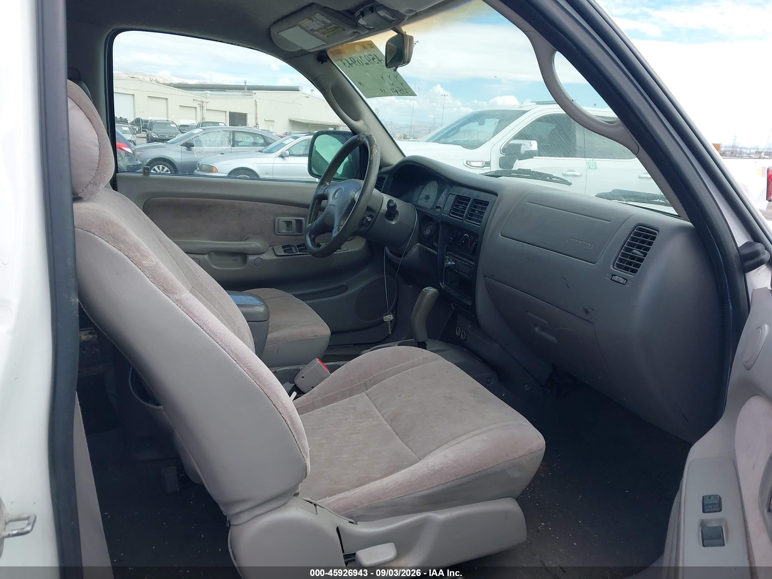 2004 Toyota Tacoma Prerunner White vin: 5TEGM92N44Z459991