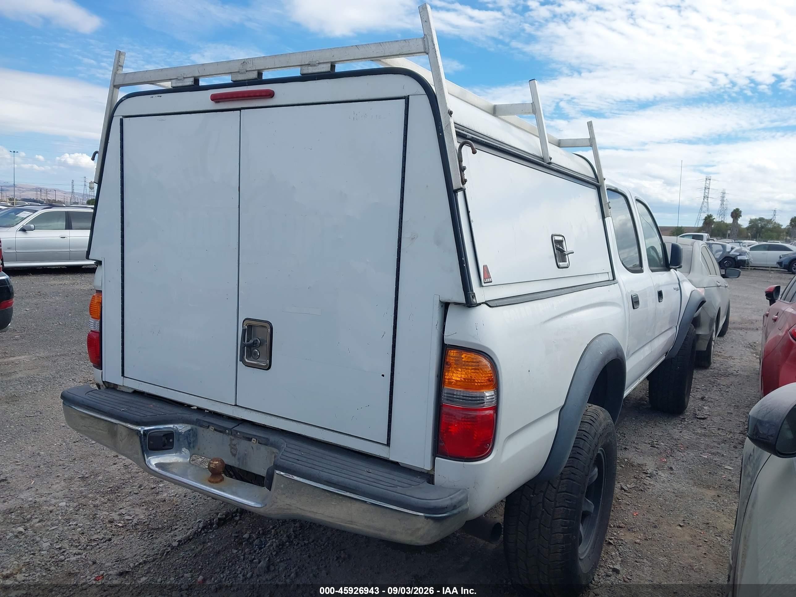 2004 Toyota Tacoma Prerunner White vin: 5TEGM92N44Z459991