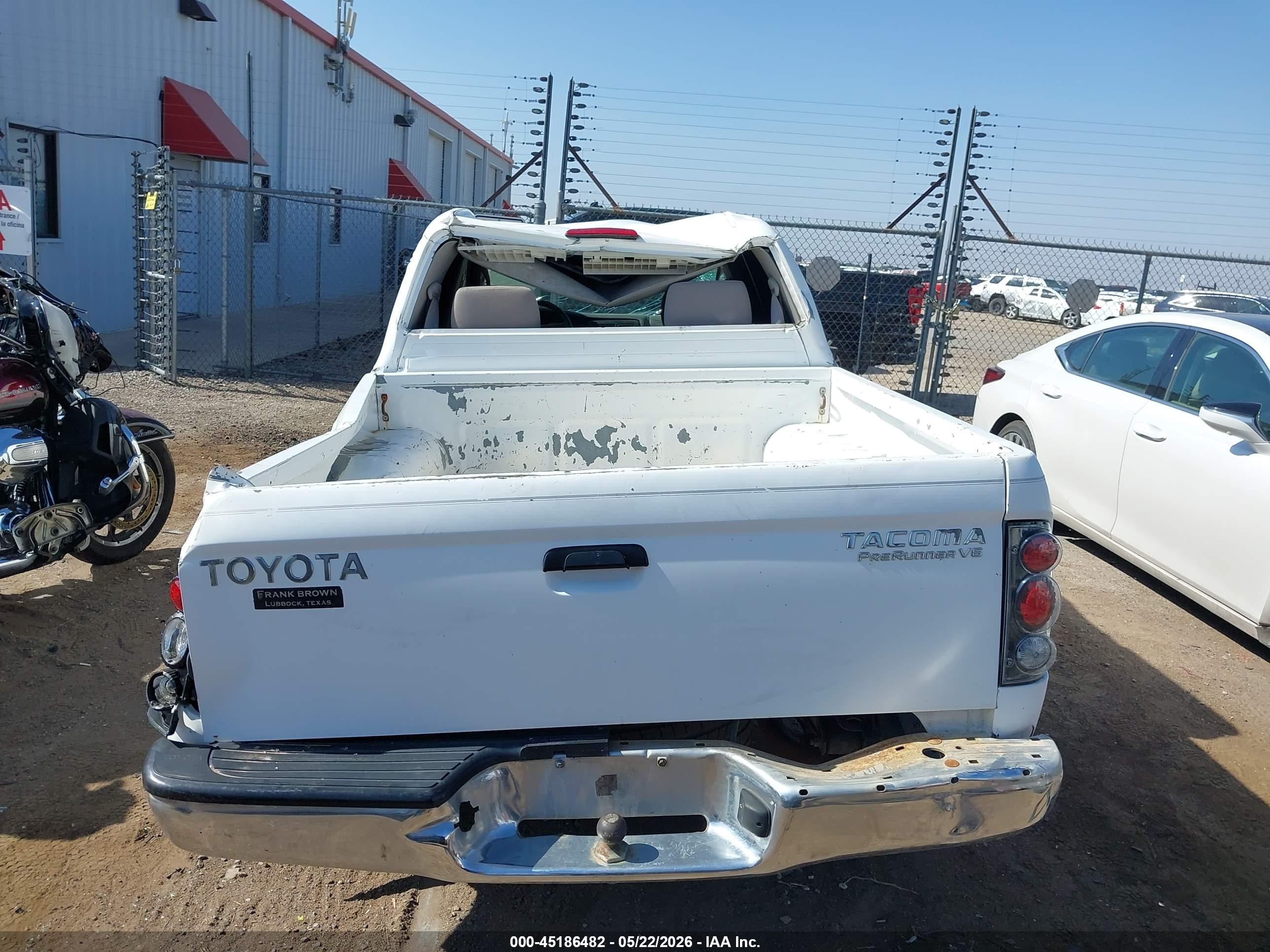 2004 Toyota Tacoma Prerunner V6 White vin: 5TEGN92N04Z391475