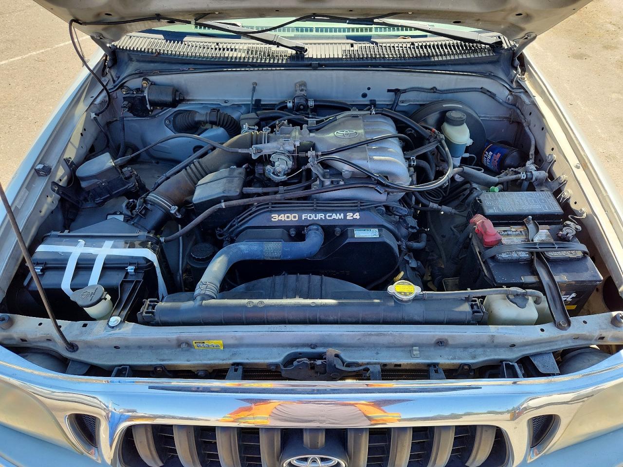 2002 Toyota Tacoma Prerunner V6 Silver vin: 5TEGN92N22Z070583