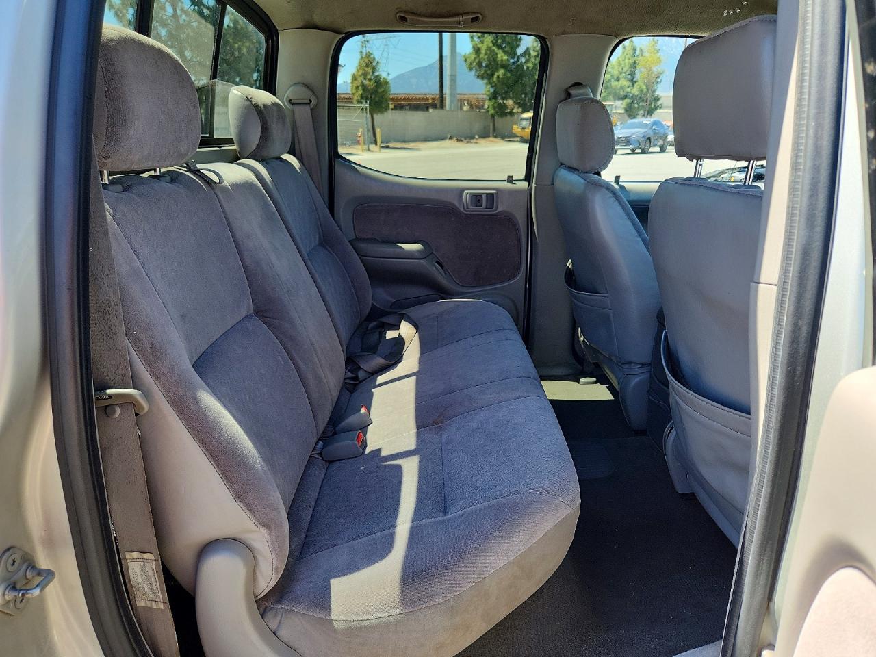 2002 Toyota Tacoma Prerunner V6 Silver vin: 5TEGN92N22Z070583