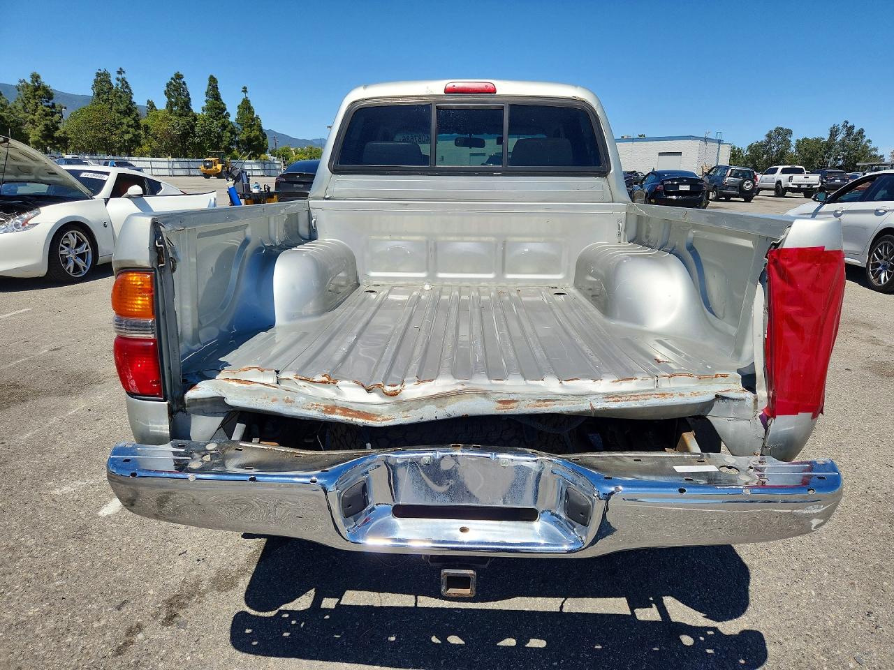 2002 Toyota Tacoma Prerunner V6 Silver vin: 5TEGN92N22Z070583