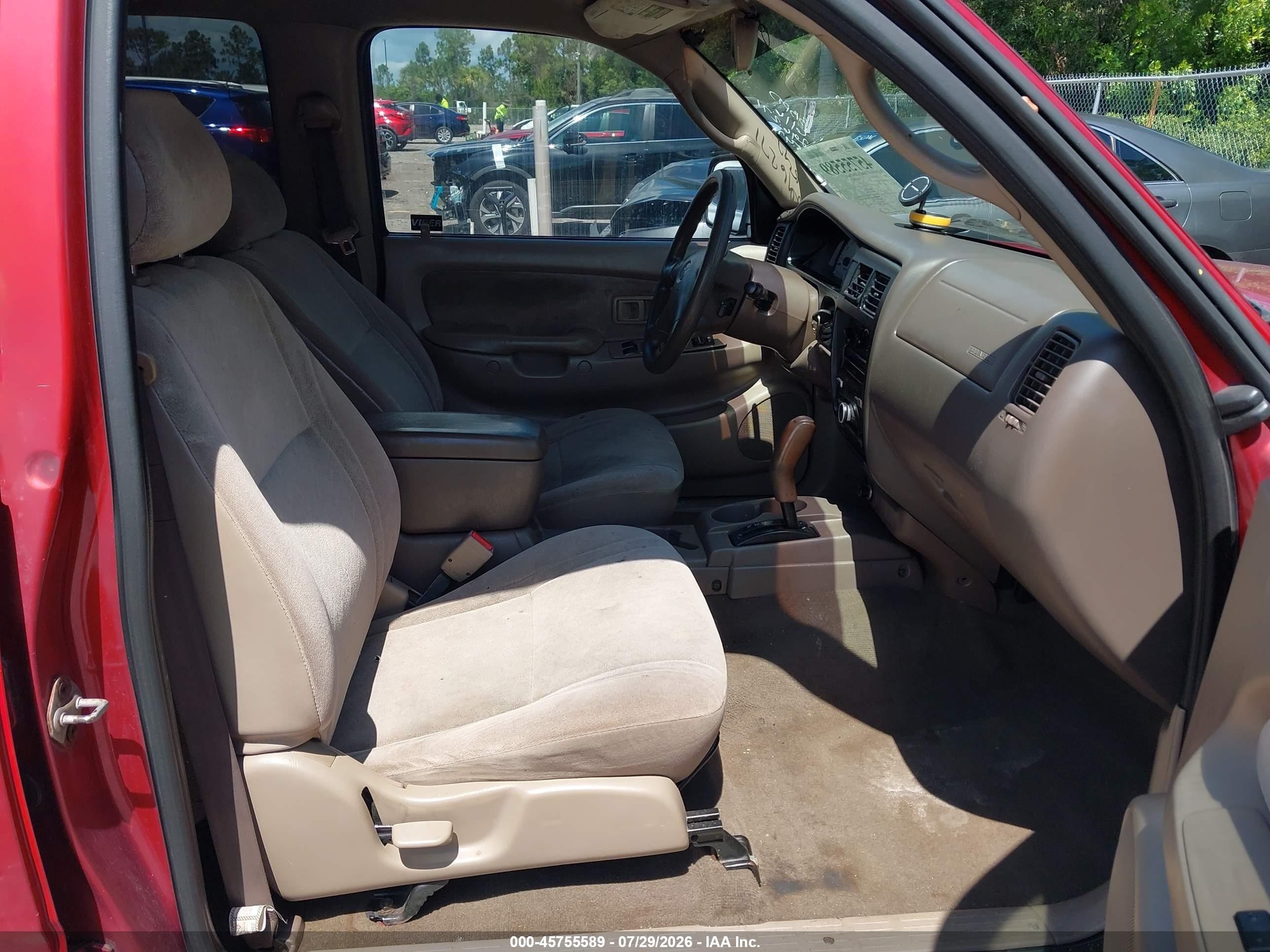 2002 Toyota Tacoma Prerunner V6 Red vin: 5TEGN92N32Z068079
